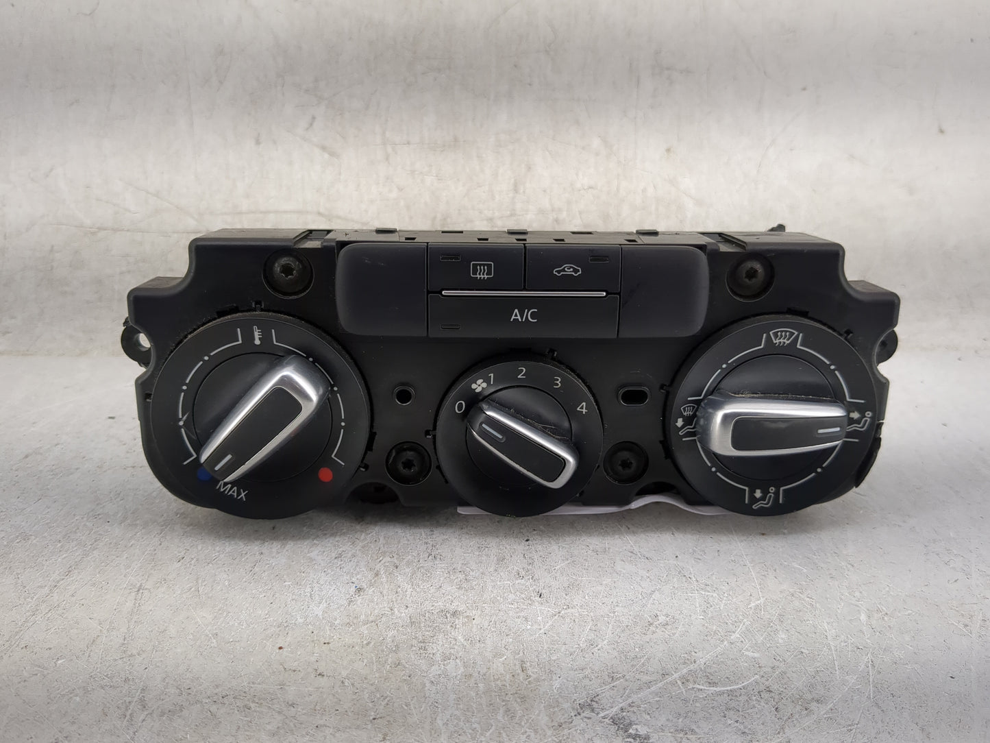 2017-2018 Volkswagen Jetta Climate Control Module Temperature AC/Heater Replacement P/N:5C1819045 90151-736/0000 Fits OEM Us