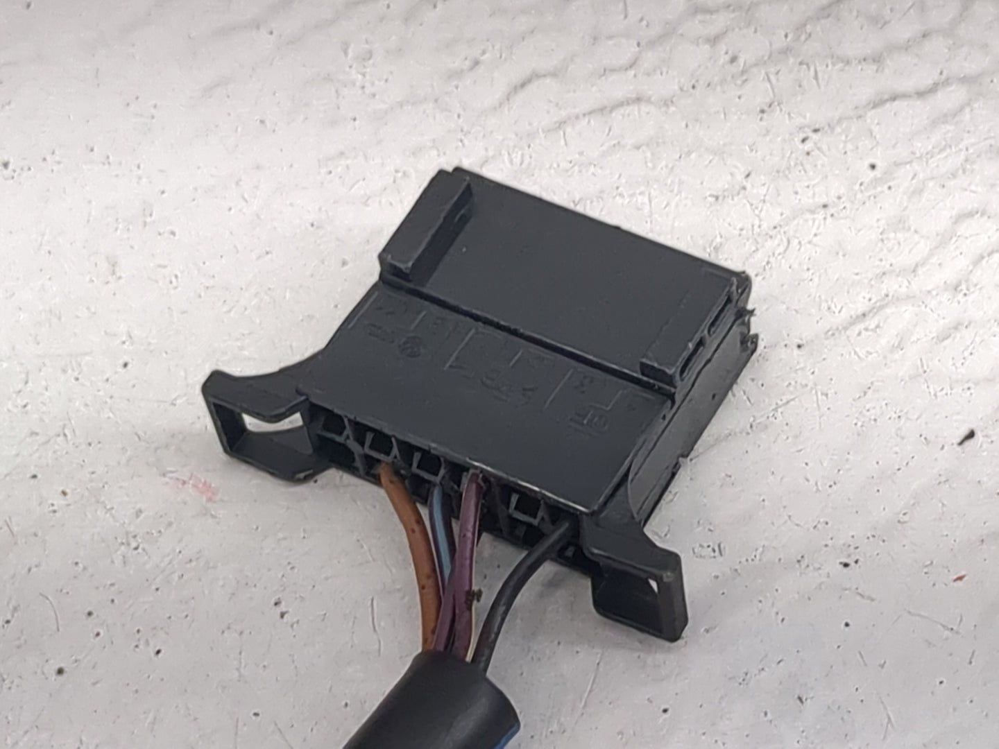 2017-2018 Volkswagen Jetta Passenger Side View Mirror - Right Door Mirror OEM Used - Oemusedautoparts1.com