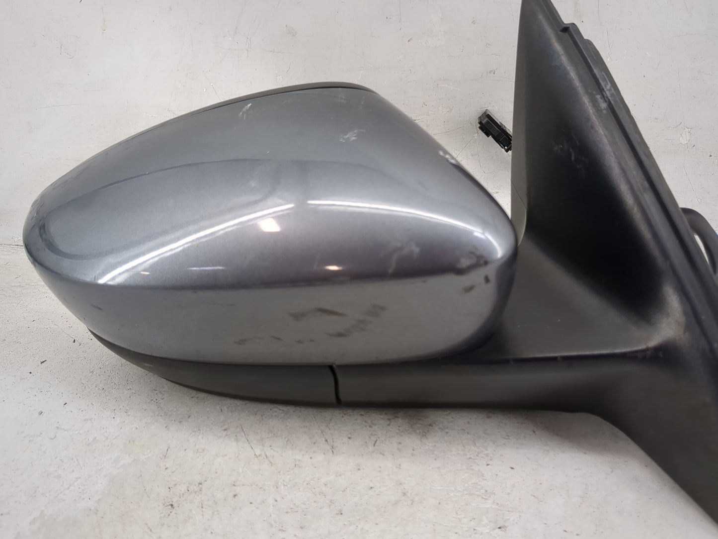 2017-2018 Volkswagen Jetta Passenger Side View Mirror - Right Door Mirror OEM Used - Oemusedautoparts1.com