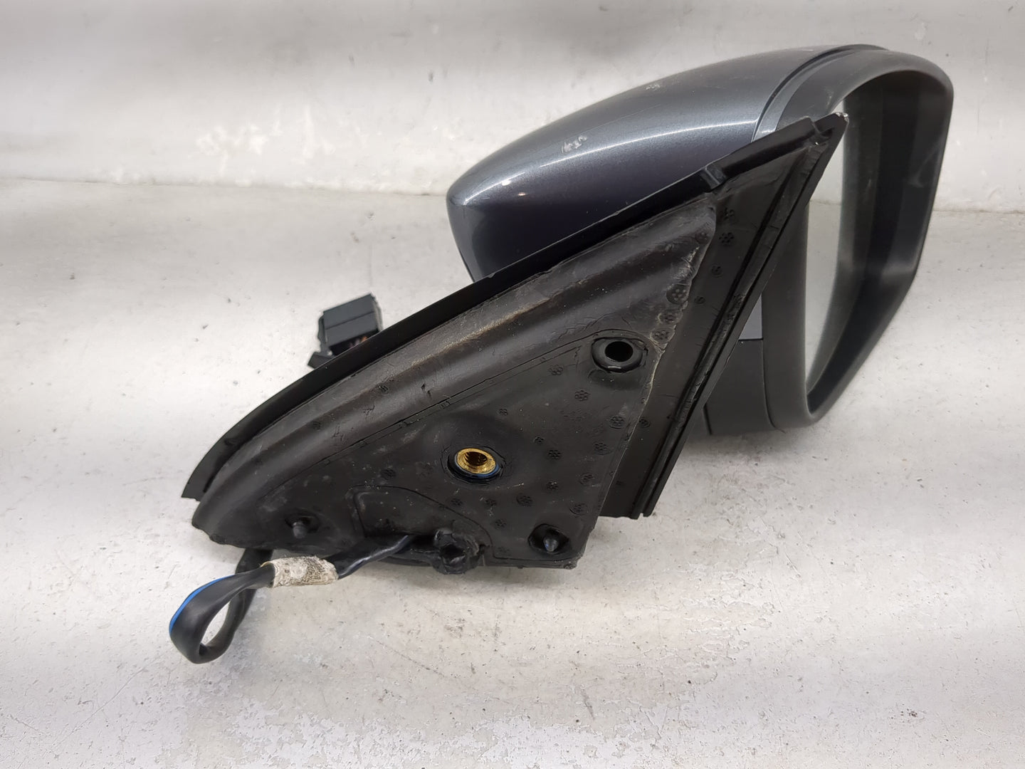 2017-2018 Volkswagen Jetta Passenger Side View Mirror - Right Door Mirror OEM Used - Oemusedautoparts1.com