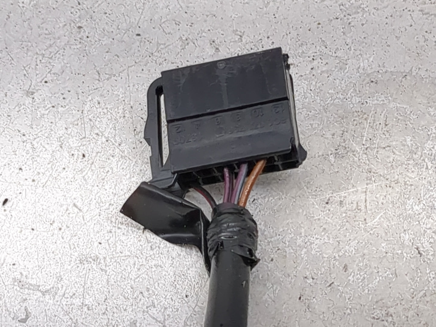 2017-2018 Volkswagen Jetta Passenger Side View Mirror - Right Door Mirror OEM Used - Oemusedautoparts1.com