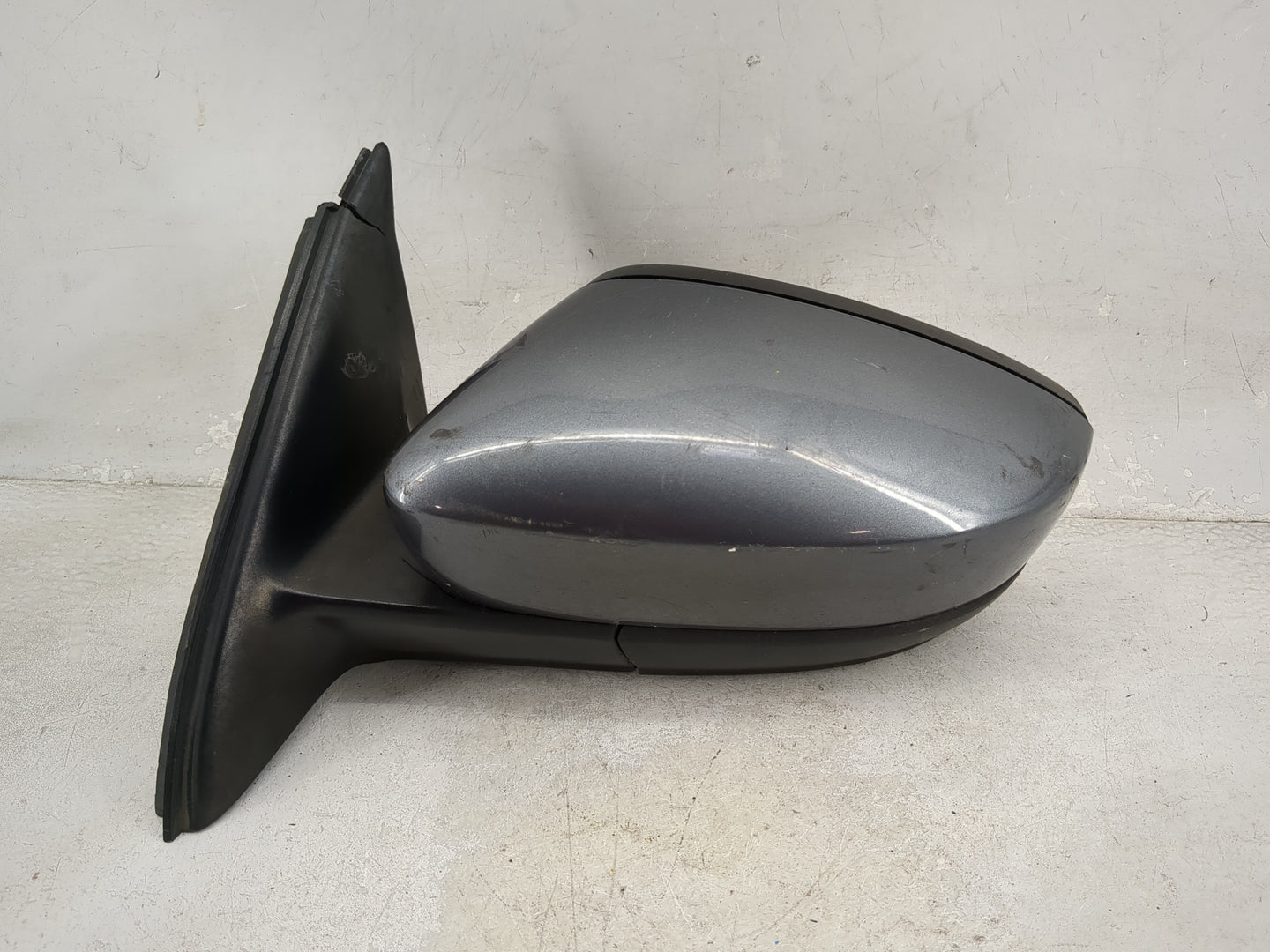2017-2018 Volkswagen Jetta Driver Side View Mirror - Left Door Mirror OEM Used - Oemusedautoparts1.com
