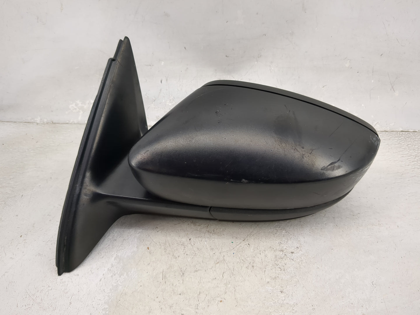 2017-2018 Volkswagen Jetta Driver Side View Mirror - Left Door Mirror OEM Used - Oemusedautoparts1.com