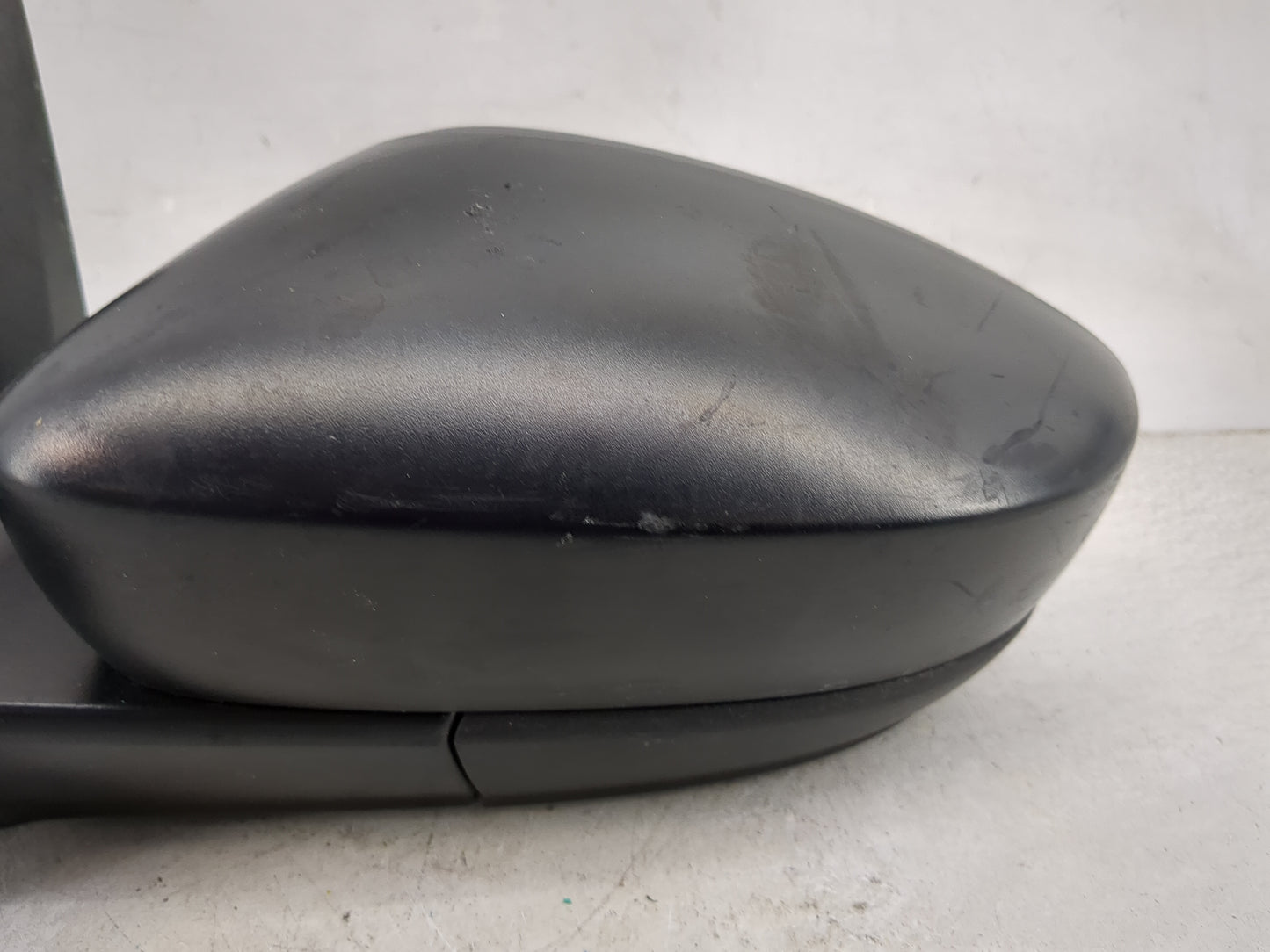 2017-2018 Volkswagen Jetta Driver Side View Mirror - Left Door Mirror OEM Used - Oemusedautoparts1.com