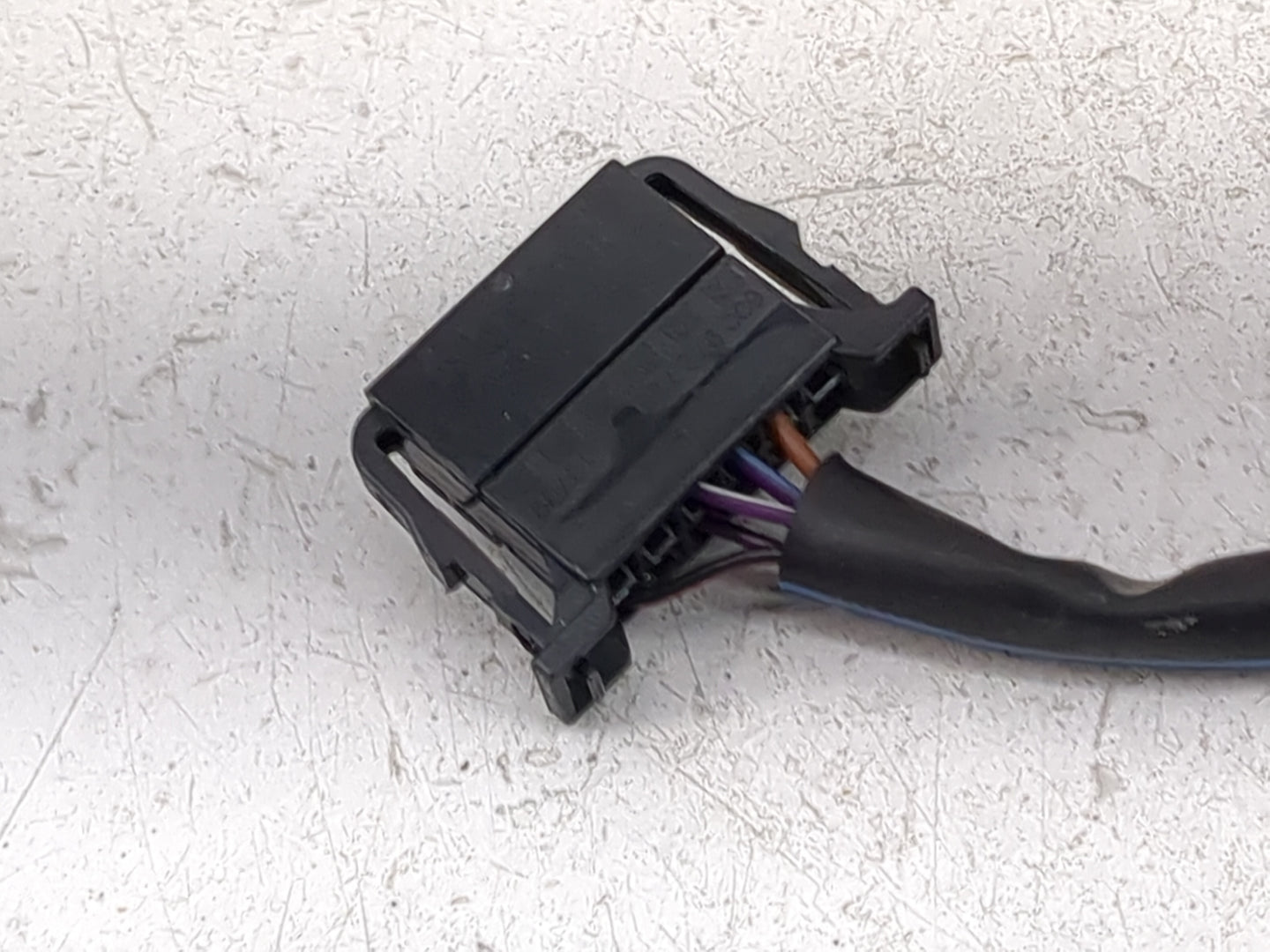 2017-2018 Volkswagen Jetta Driver Side View Mirror - Left Door Mirror OEM Used - Oemusedautoparts1.com