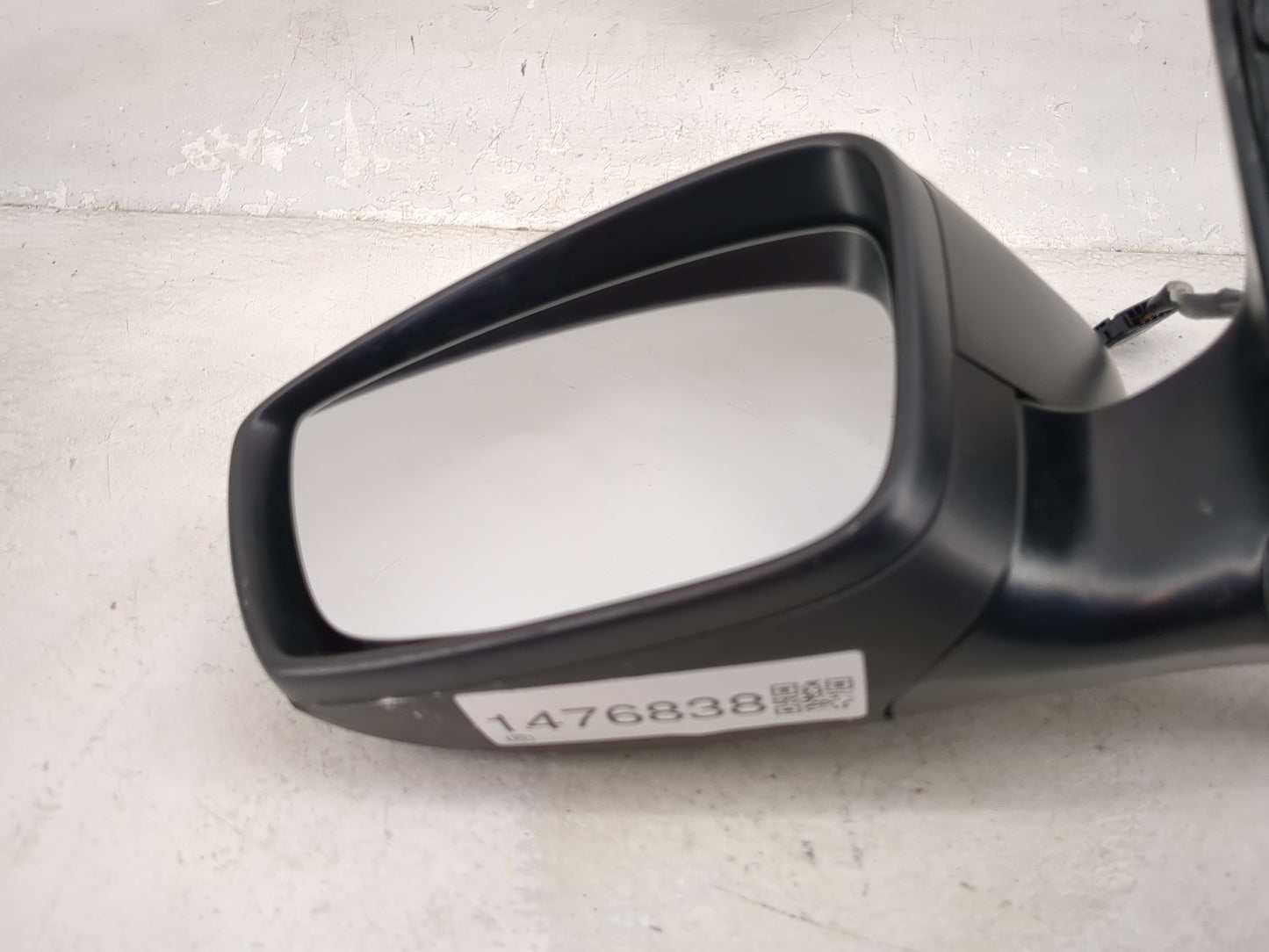 2017-2018 Volkswagen Jetta Driver Side View Mirror - Left Door Mirror OEM Used - Oemusedautoparts1.com
