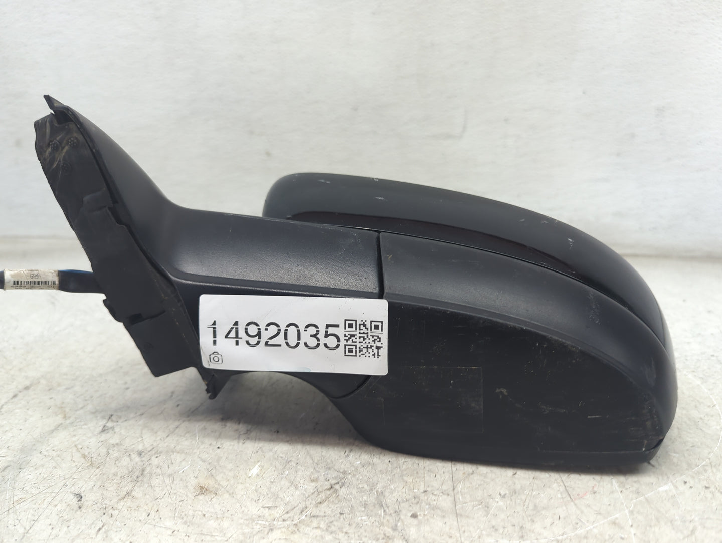 2017-2018 Volkswagen Jetta Driver Side View Mirror - Left Door Mirror OEM Used - Oemusedautoparts1.com