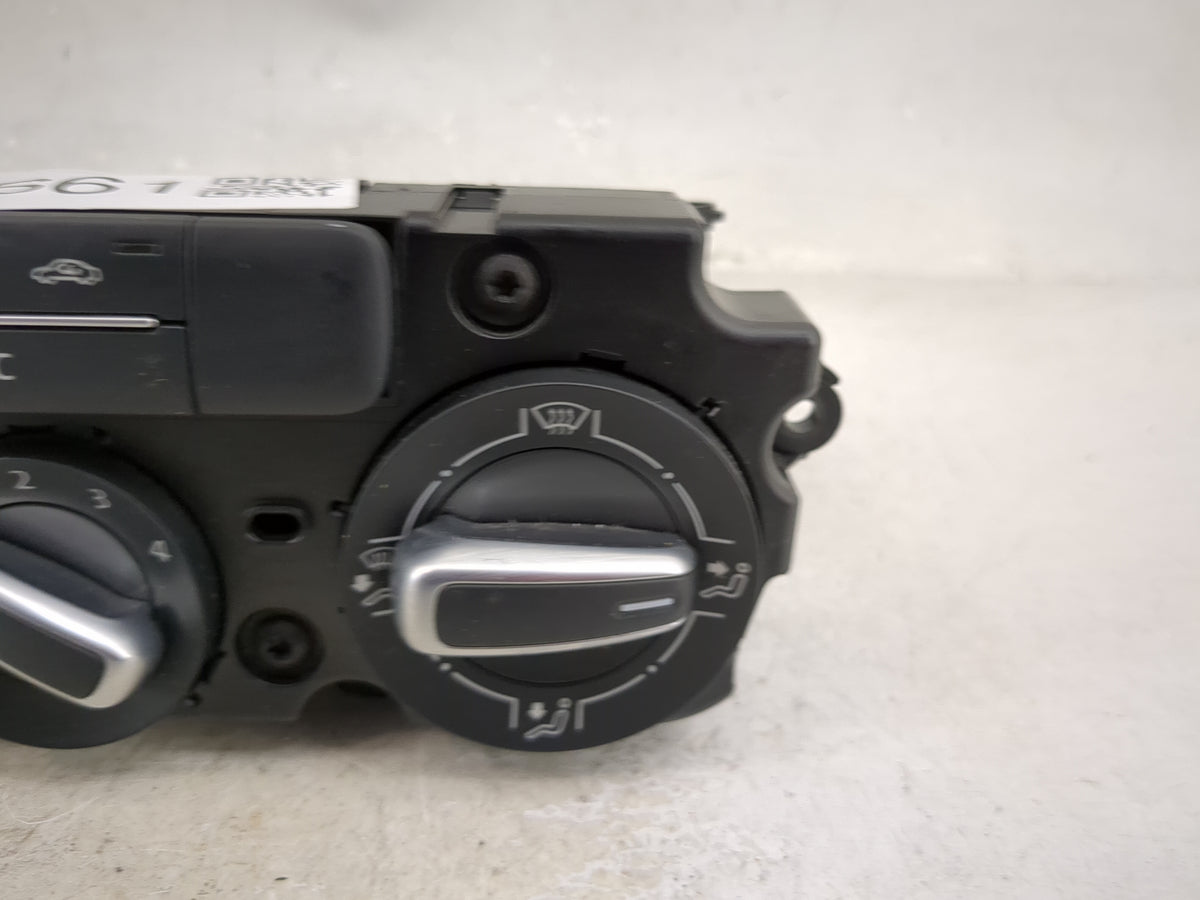 2017-2018 Volkswagen Jetta Climate Control Module Temperature AC/Heater Replacement P/N:5C1819045 Fits Fits 2017 2018 OEM Us