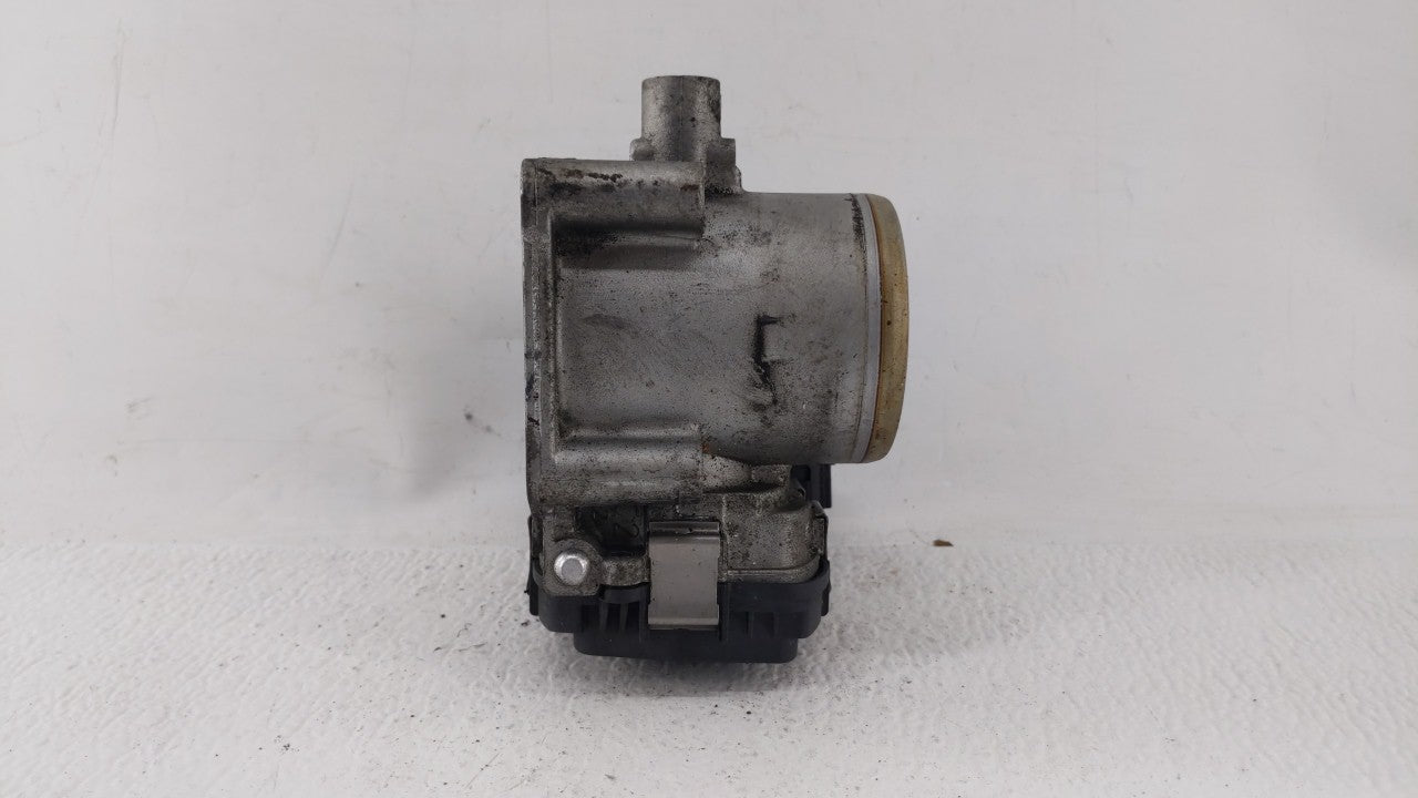 2013-2018 Volkswagen Jetta Throttle Body P/N:03F133062B Fits Fits 2013 2014 2015 2016 2017 2018 OEM Used Auto Parts - Oemuse