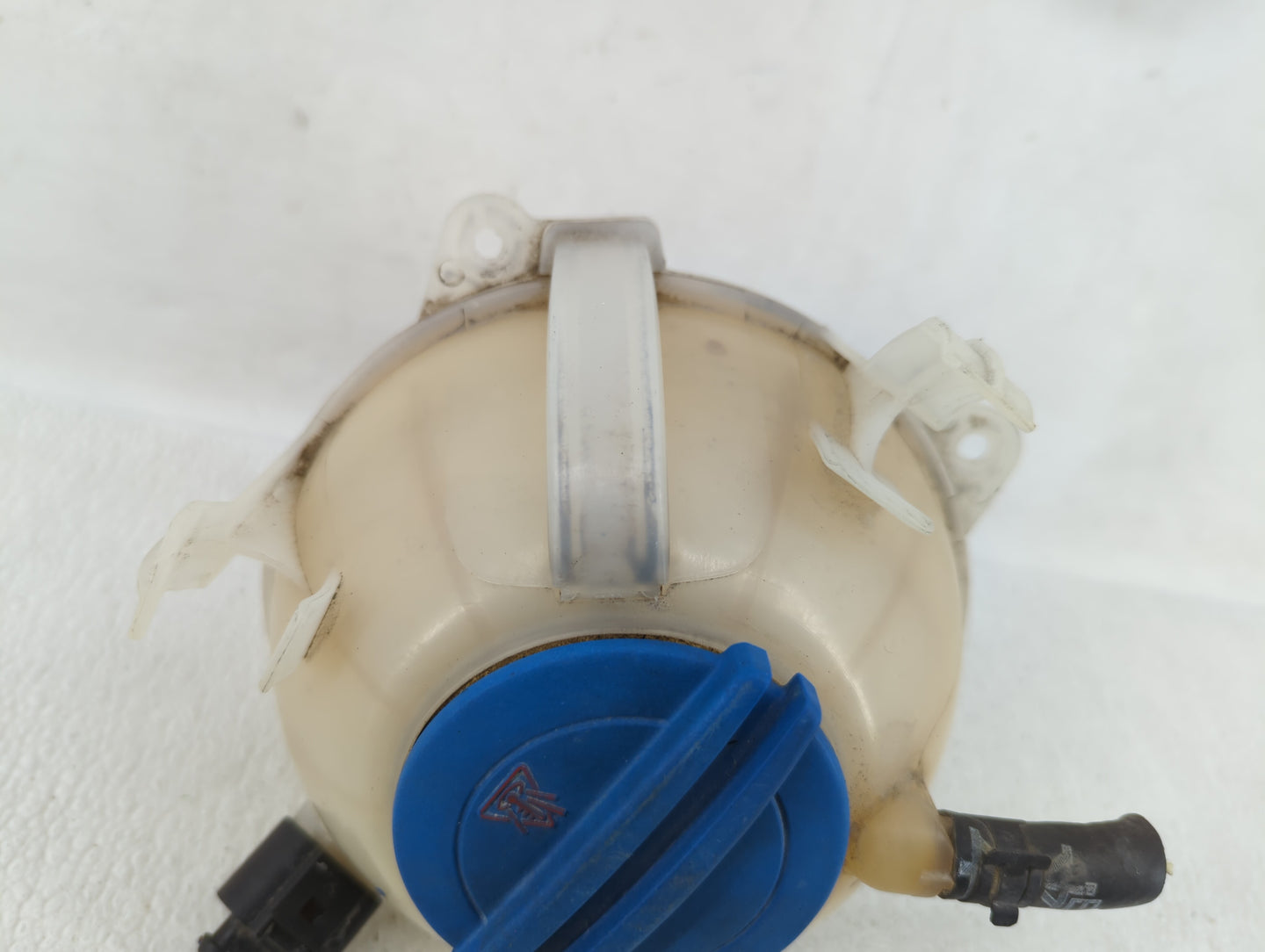 2005 Volkswagen Jetta Radiator Coolant Overflow Expansion Tank Bottle - Oemusedautoparts1.com