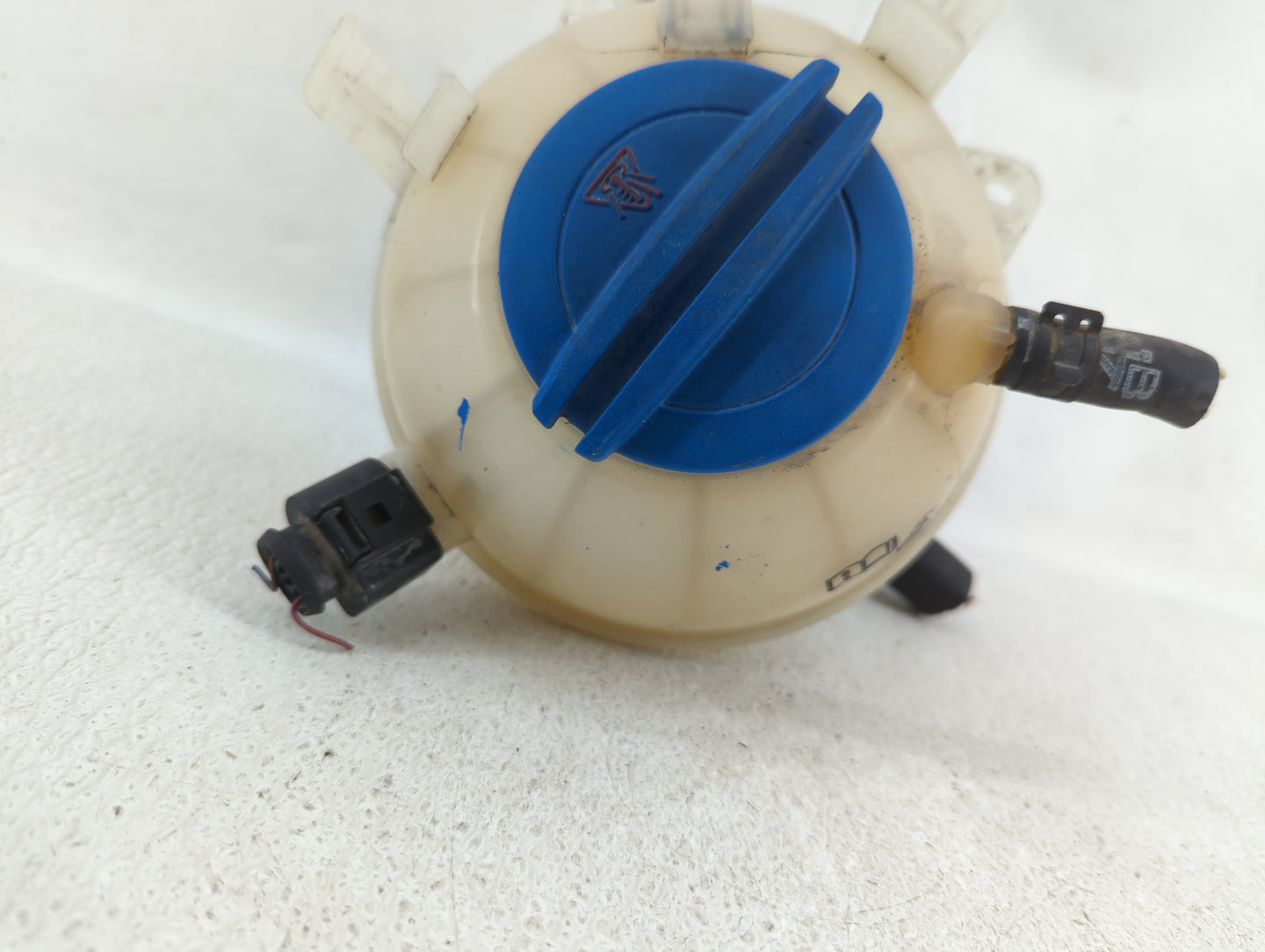 2005 Volkswagen Jetta Radiator Coolant Overflow Expansion Tank Bottle - Oemusedautoparts1.com