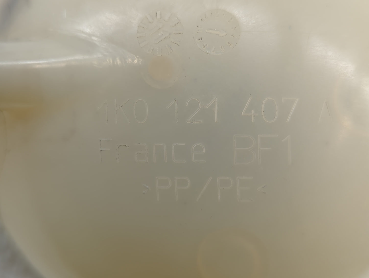 2005 Volkswagen Jetta Radiator Coolant Overflow Expansion Tank Bottle - Oemusedautoparts1.com