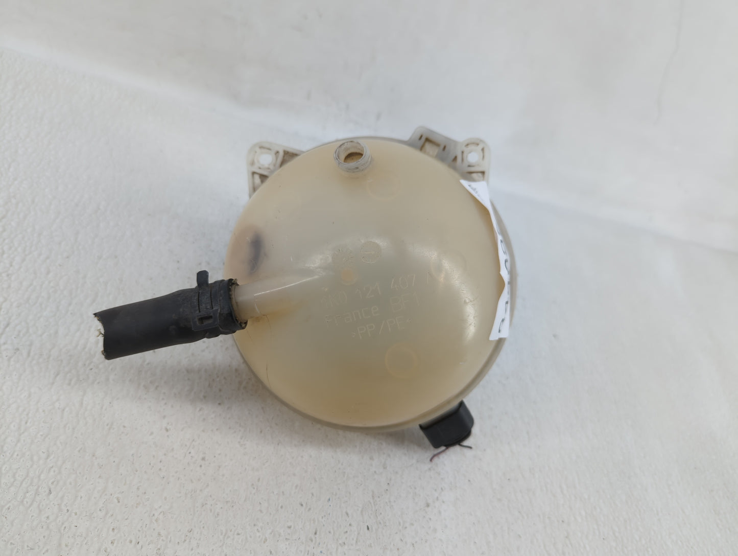 2005 Volkswagen Jetta Radiator Coolant Overflow Expansion Tank Bottle - Oemusedautoparts1.com