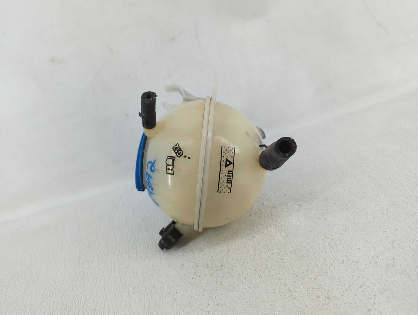 2005 Volkswagen Jetta Radiator Coolant Overflow Expansion Tank Bottle - Oemusedautoparts1.com