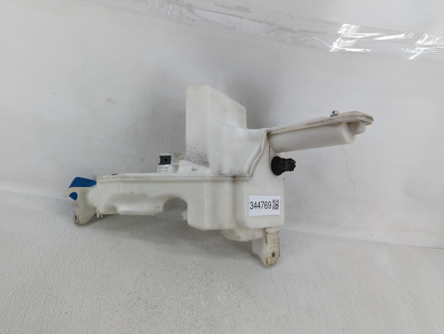 2005 Volkswagen Jetta Radiator Coolant Overflow Expansion Tank Bottle - Oemusedautoparts1.com