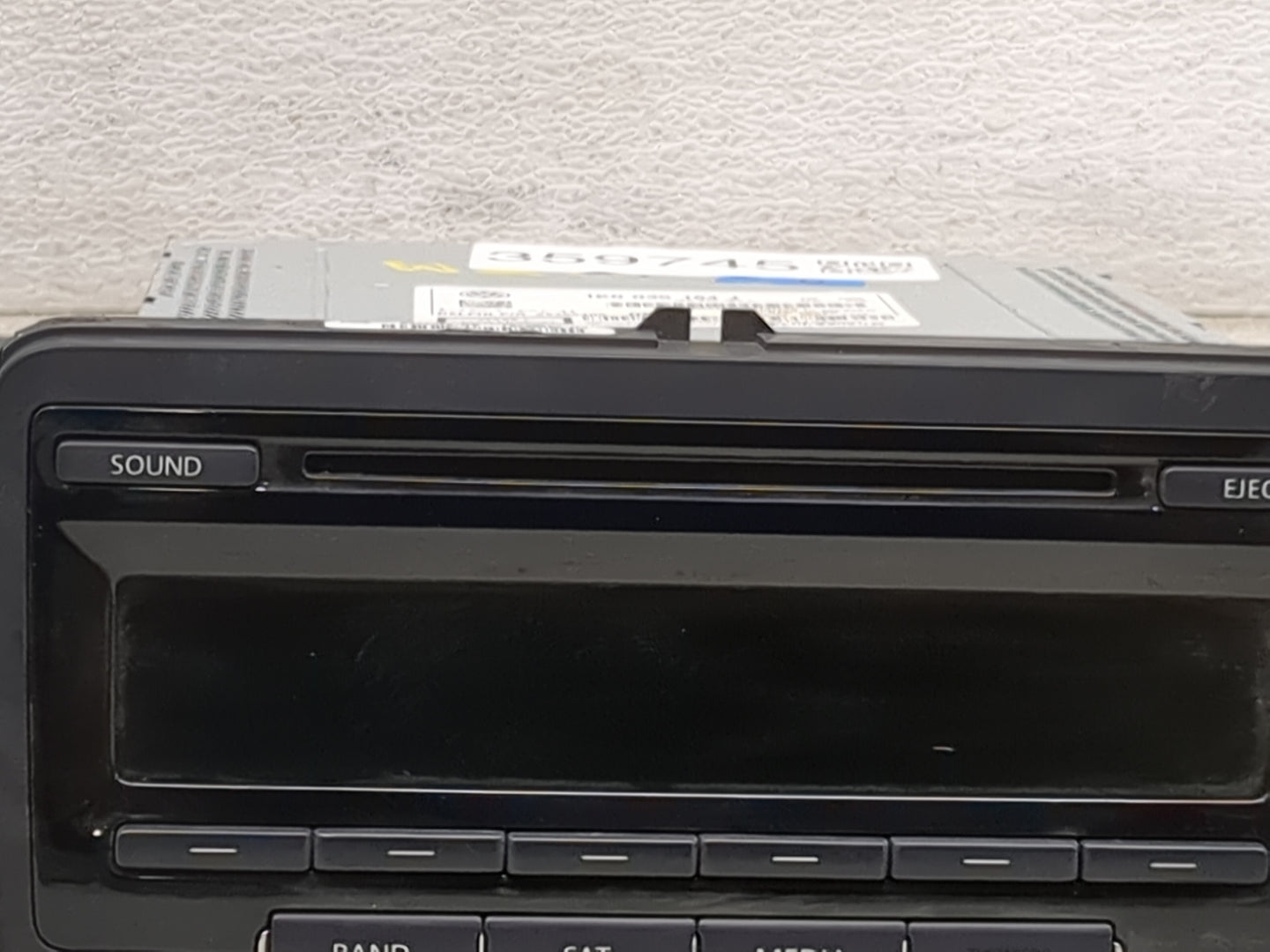 2015-2017 Volkswagen Jetta Radio AM FM Cd Player Receiver Replacement P/N:28463405 1K0 035 164 J Fits Fits 2015 2016 2017 OE