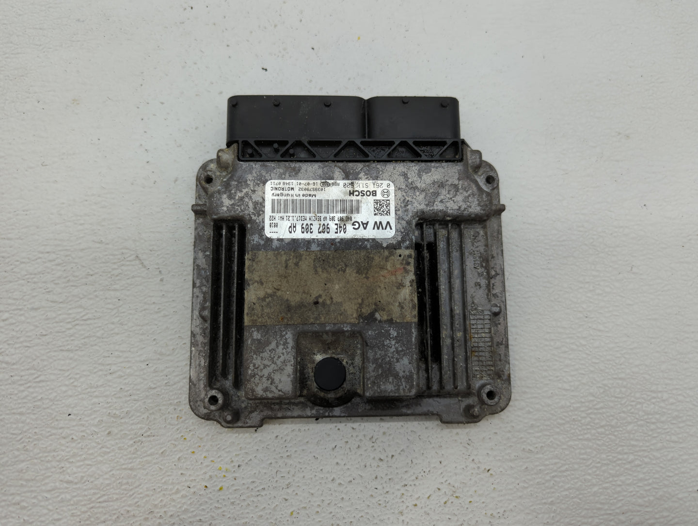 2016-2017 Volkswagen Jetta PCM Engine Control Computer ECU ECM PCU OEM P/N:04E 907 309 EE 04E907309EE Fits Fits 2016 2017 OE