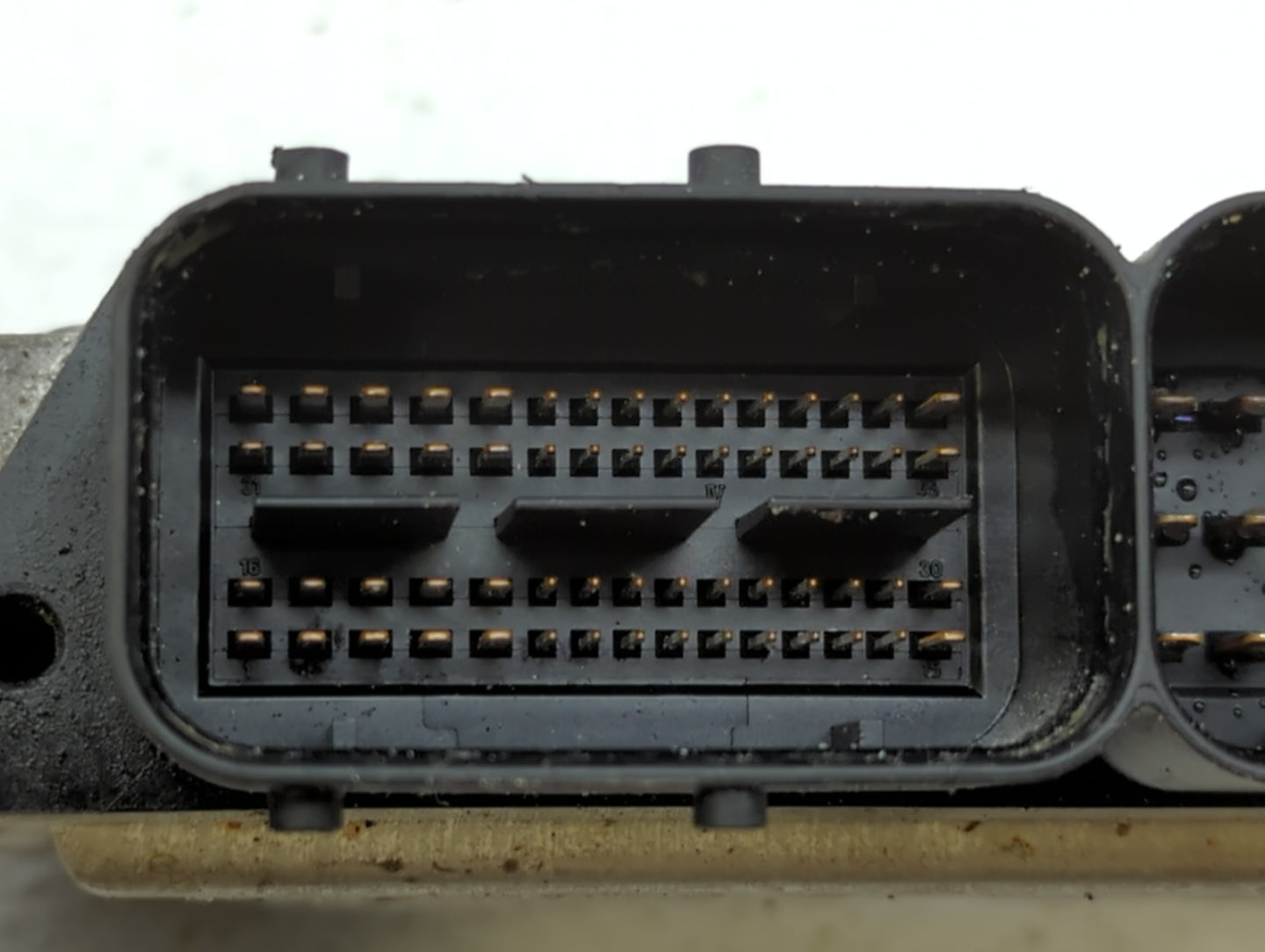 2016-2017 Volkswagen Jetta PCM Engine Control Computer ECU ECM PCU OEM P/N:04E 907 309 EE 04E907309EE Fits Fits 2016 2017 OE