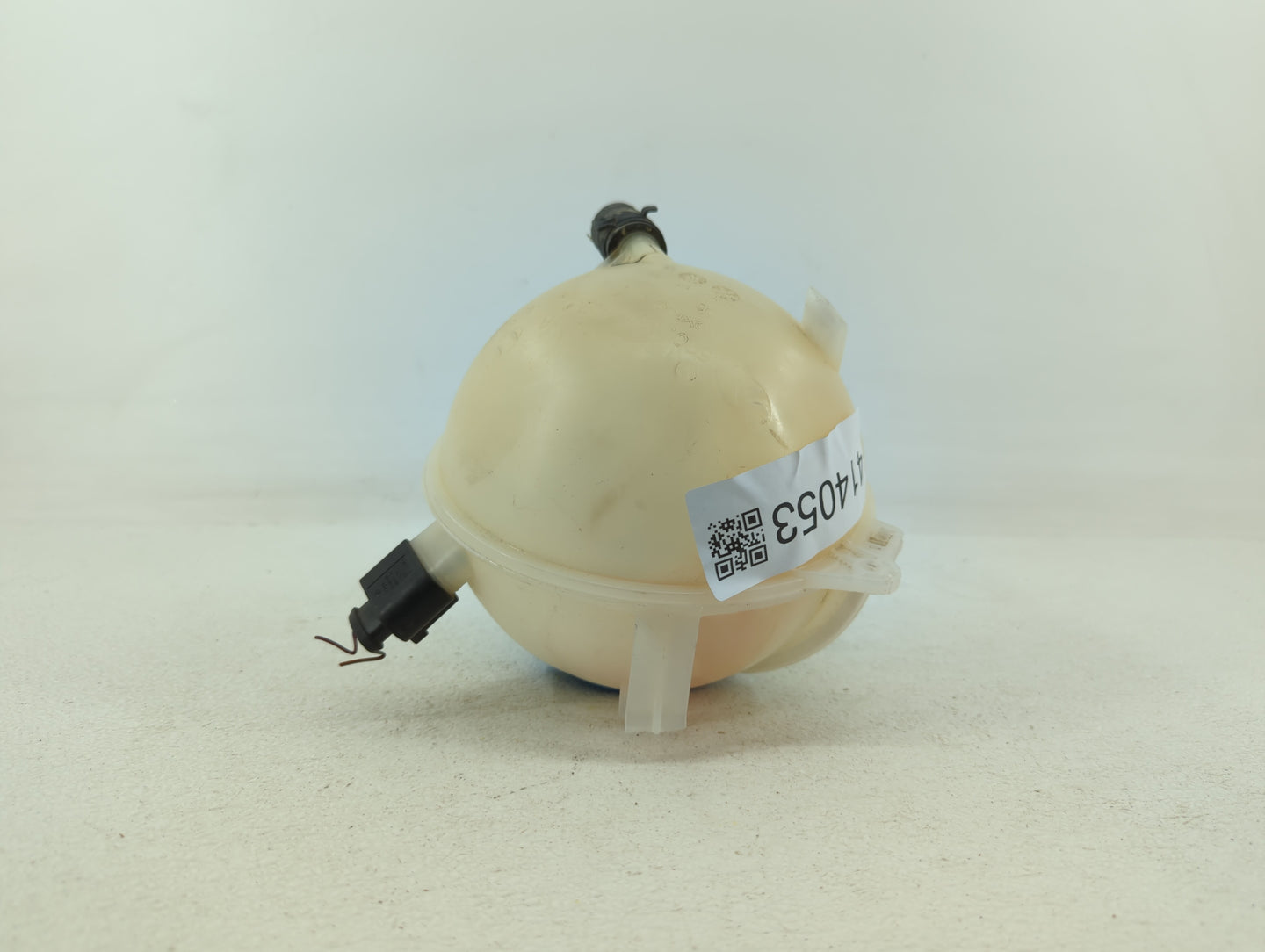 2005 Volkswagen Jetta Radiator Coolant Overflow Expansion Tank Bottle 414053 - Oemusedautoparts1.com