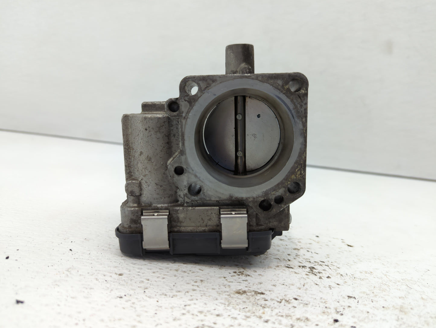 2013-2018 Volkswagen Jetta Throttle Body P/N:03F133062B Fits Fits 2013 2014 2015 2016 2017 2018 OEM Used Auto Parts - Oemuse