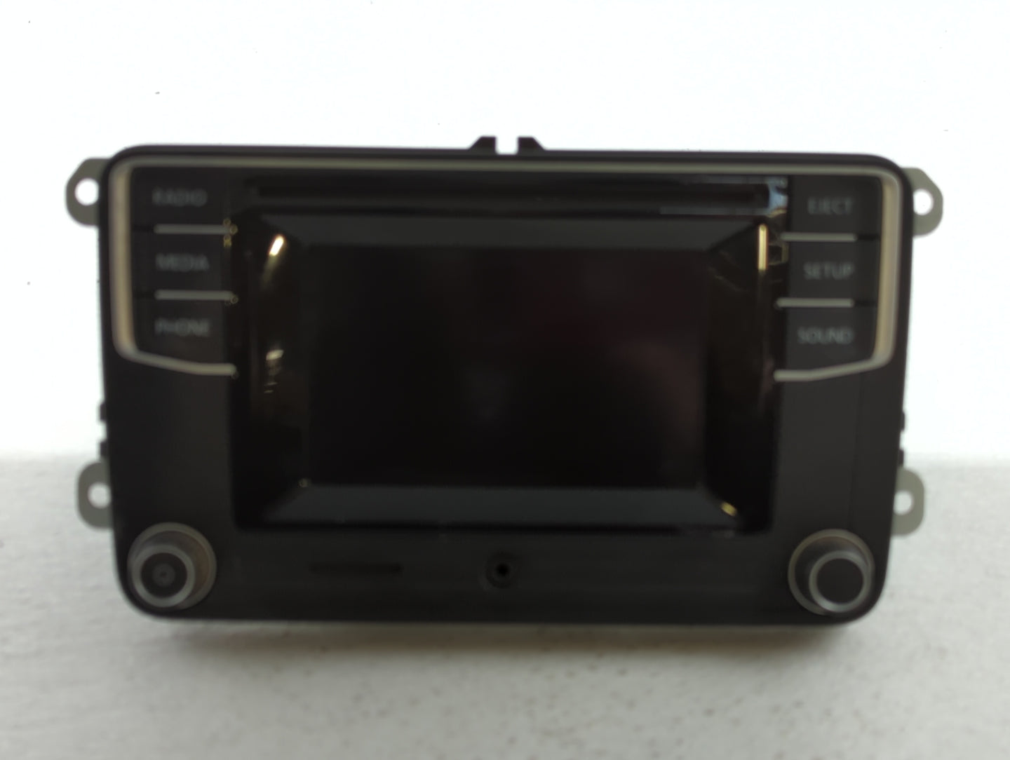 2017-2017 Volkswagen Jetta Am Fm Cd Player Radio Receiver - Oemusedautoparts1.com