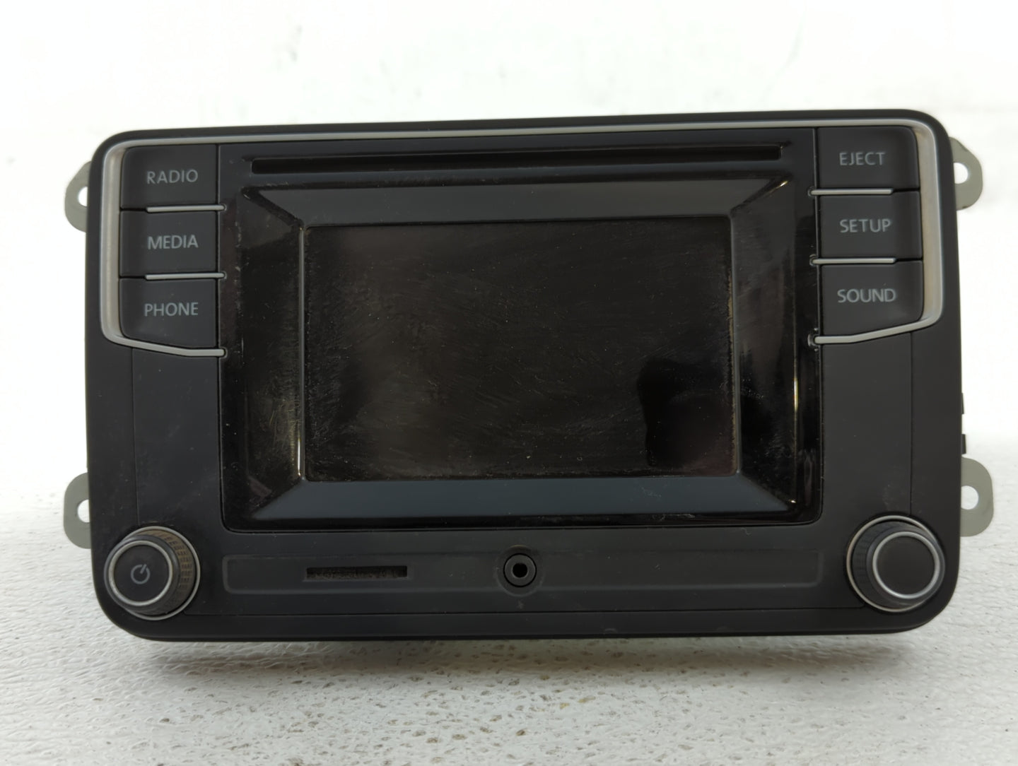 2017-2017 Volkswagen Jetta Am Fm Cd Player Radio Receiver - Oemusedautoparts1.com