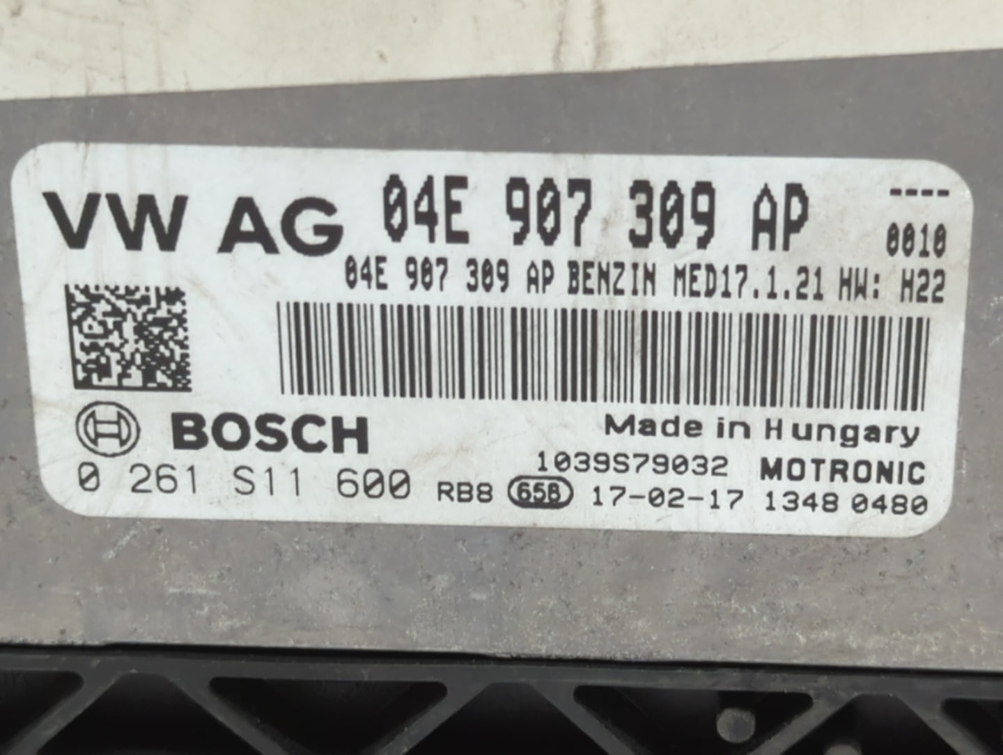 2016-2017 Volkswagen Jetta PCM Engine Control Computer ECU ECM PCU OEM P/N:04E 907 309 AP 04E 907 309 B Fits Fits 2016 2017 