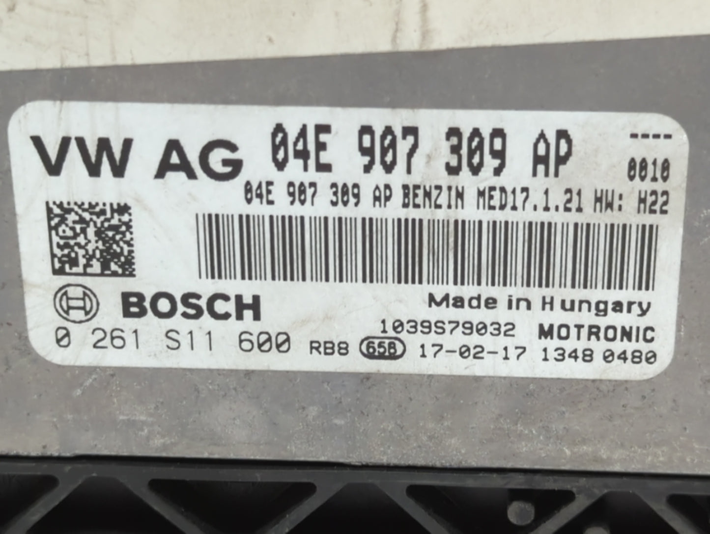 2016-2017 Volkswagen Jetta PCM Engine Control Computer ECU ECM PCU OEM P/N:04E 907 309 AP 04E 907 309 B Fits Fits 2016 2017 
