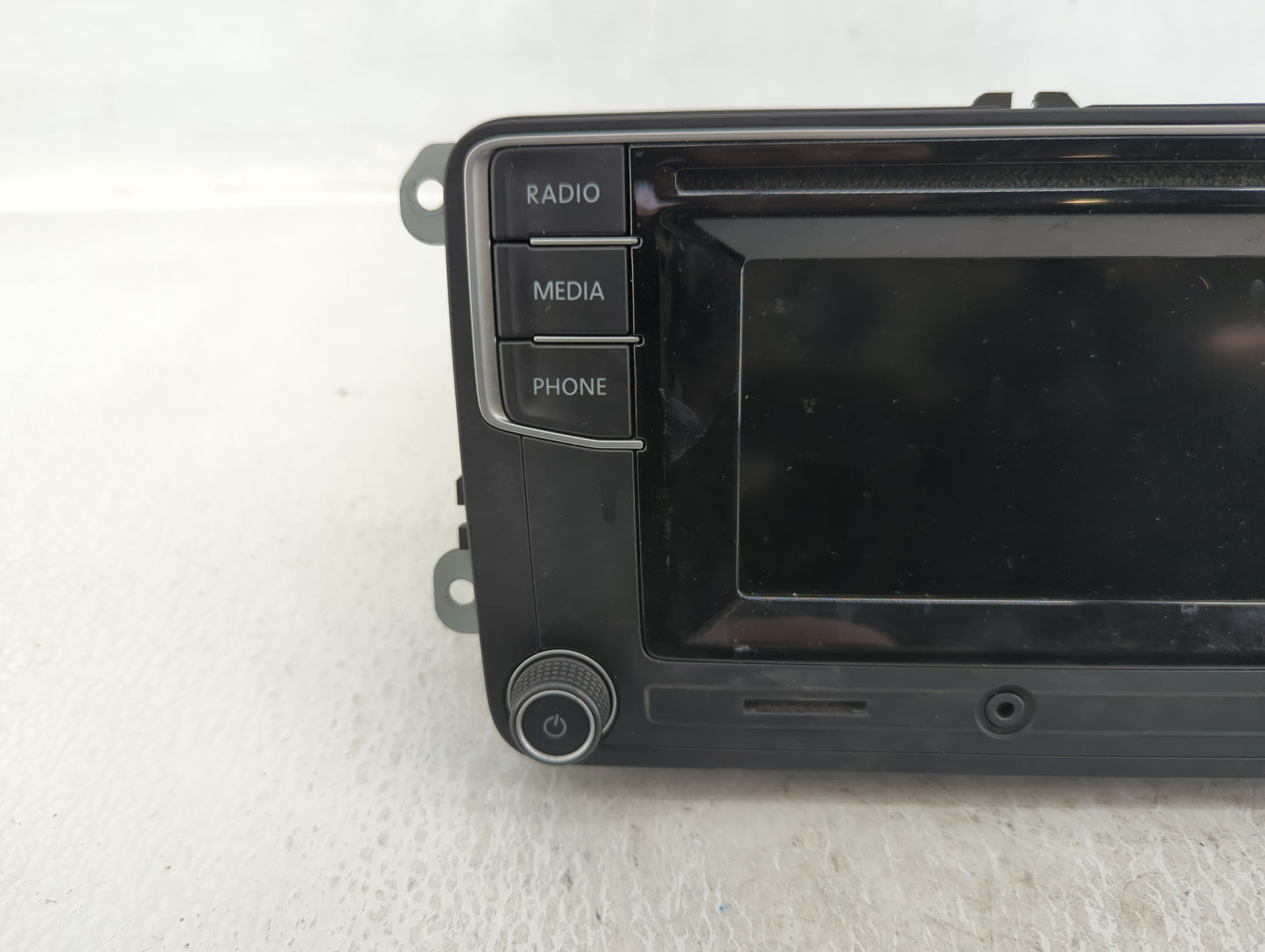 2017-2017 Volkswagen Jetta Am Fm Cd Player Radio Receiver - Oemusedautoparts1.com