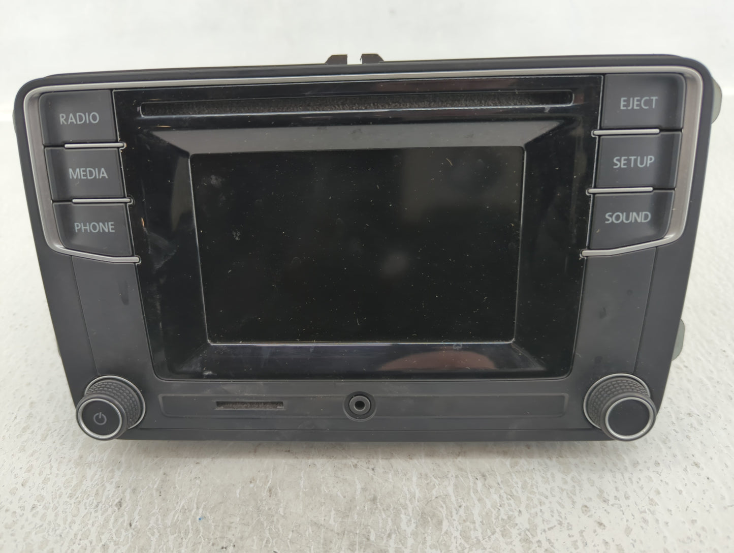 2017-2017 Volkswagen Jetta Am Fm Cd Player Radio Receiver - Oemusedautoparts1.com