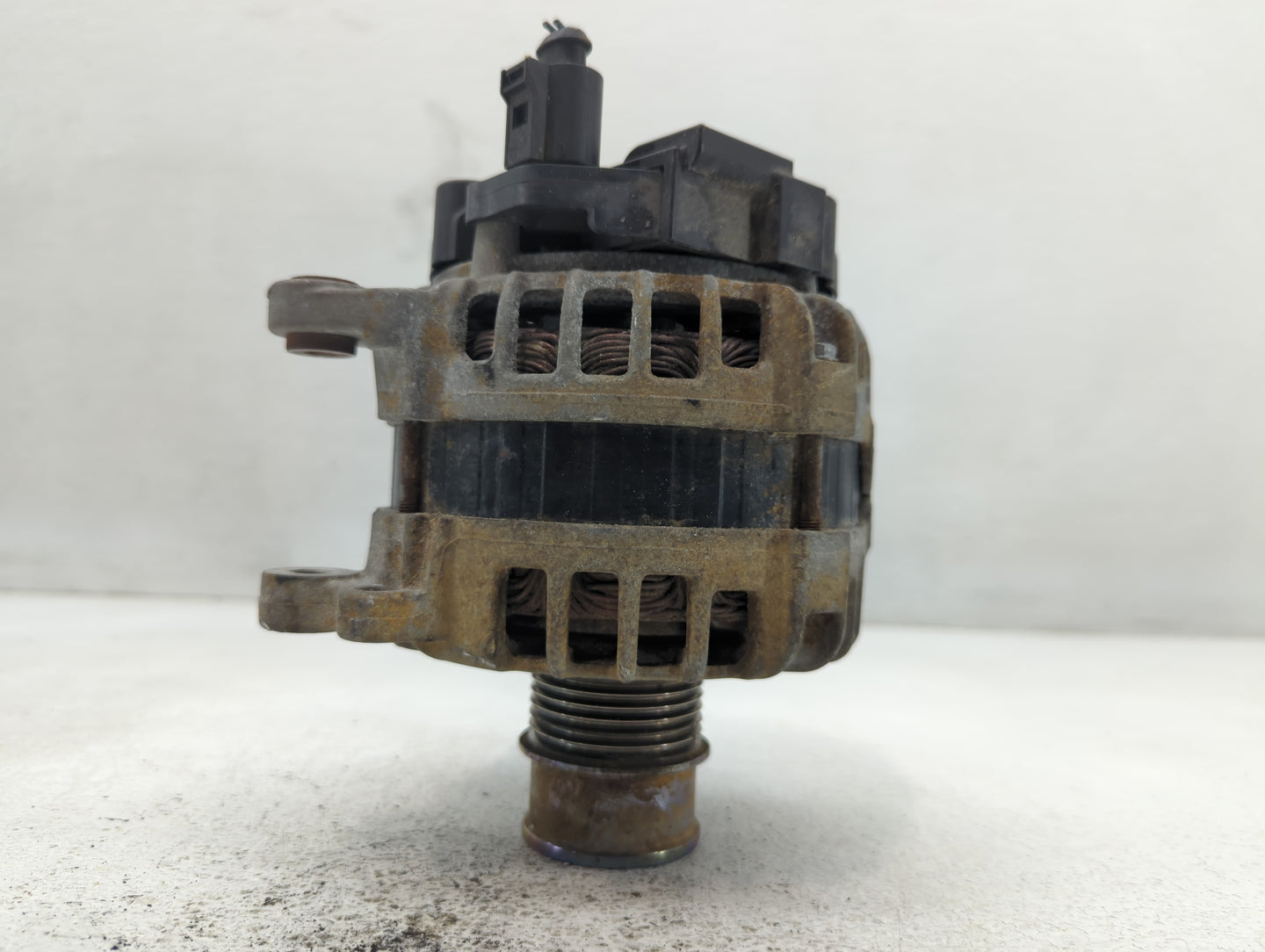 2016-2017 Volkswagen Jetta Alternator Replacement Generator Charging Assembly Engine OEM P/N:04E 903 025 J Fits Fits 2016 20
