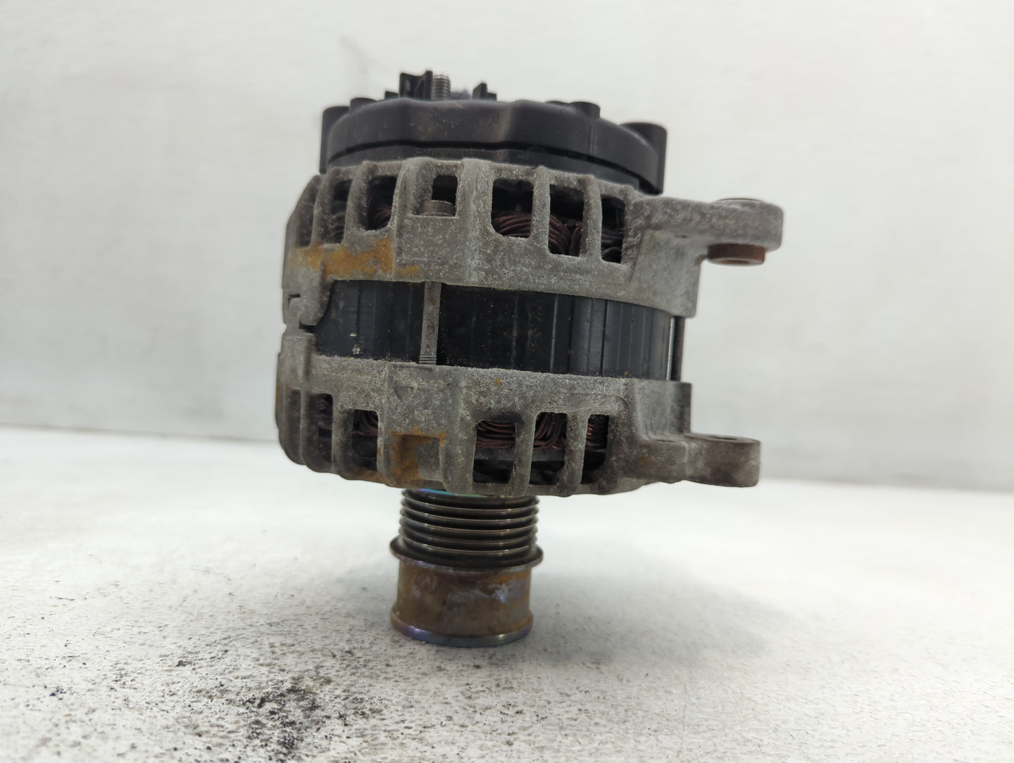 2016-2017 Volkswagen Jetta Alternator Replacement Generator Charging Assembly Engine OEM P/N:04E 903 025 J Fits Fits 2016 20