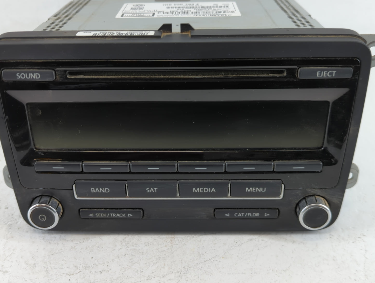 2015-2017 Volkswagen Jetta Radio AM FM Cd Player Receiver Replacement P/N:1K0035164F Fits Fits 2015 2016 2017 OEM Used Auto 