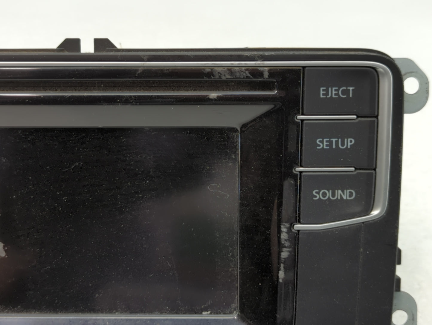 2010-2017 Volkswagen Jetta Radio AM FM Cd Player Receiver Replacement P/N:561 035 150 A Fits OEM Used Auto Parts - Oemusedau