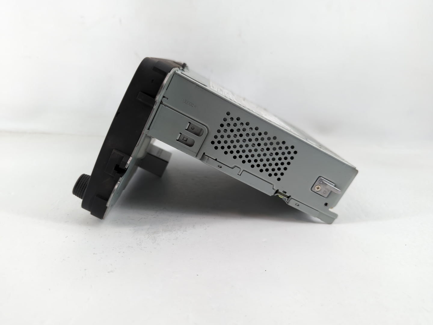2017 Volkswagen Jetta Radio AM FM Cd Player Receiver Replacement P/N:561 035 150 A Fits OEM Used Auto Parts - Oemusedautopar