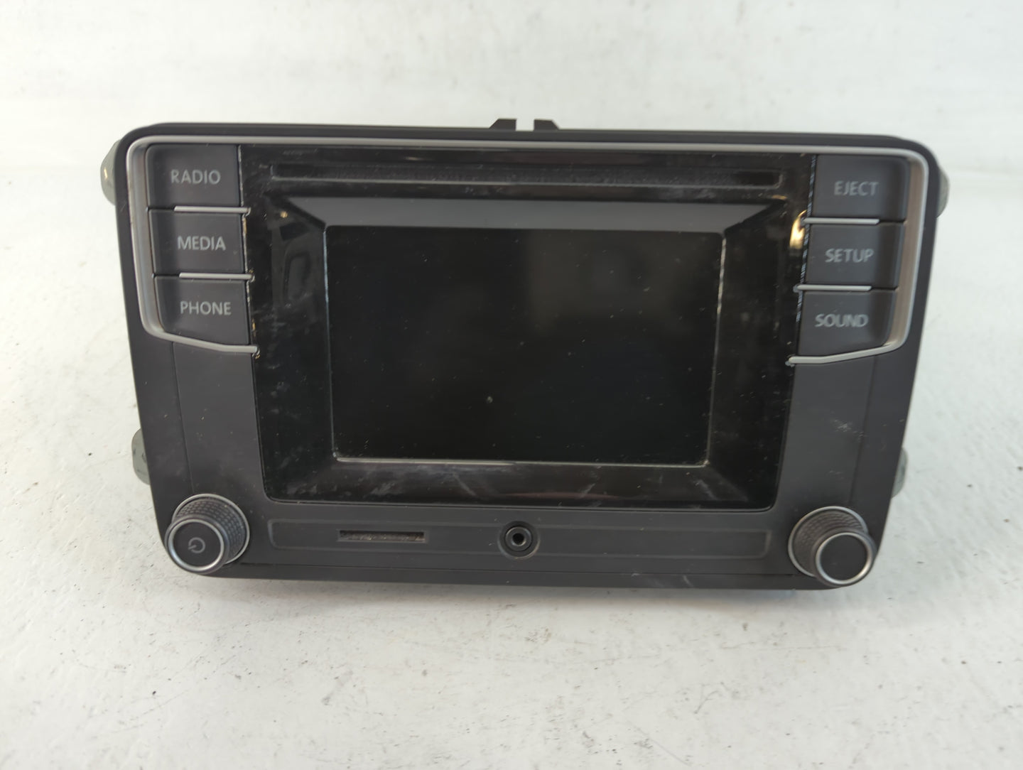 2017-2017 Volkswagen Jetta Am Fm Cd Player Radio Receiver - Oemusedautoparts1.com