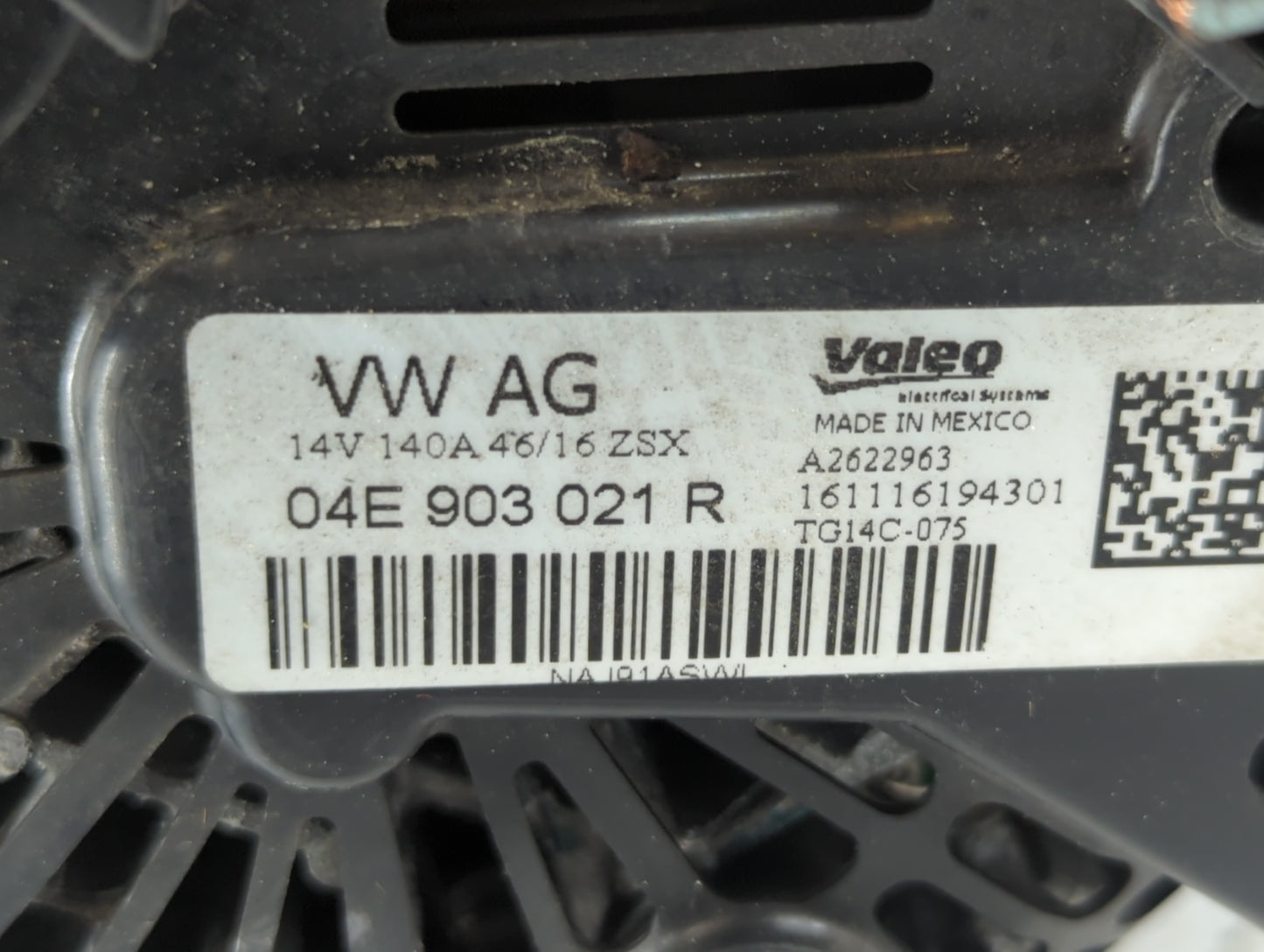 2016-2018 Volkswagen Jetta Alternator Replacement Generator Charging Assembly Engine OEM P/N:04E 903 021 R Fits OEM Used Aut