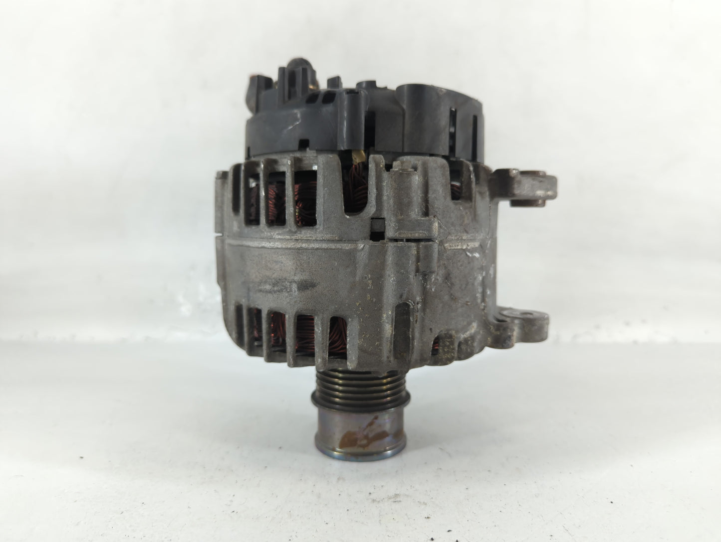 2016-2018 Volkswagen Jetta Alternator Replacement Generator Charging Assembly Engine OEM P/N:04E 903 021 R Fits OEM Used Aut