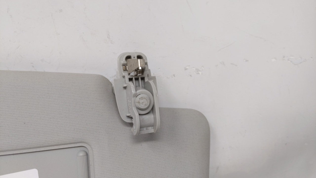 2013 Volkswagen Passat Sun Visor Shade Replacement Passenger Right Mirror Fits OEM Used Auto Parts - Oemusedautoparts1.com