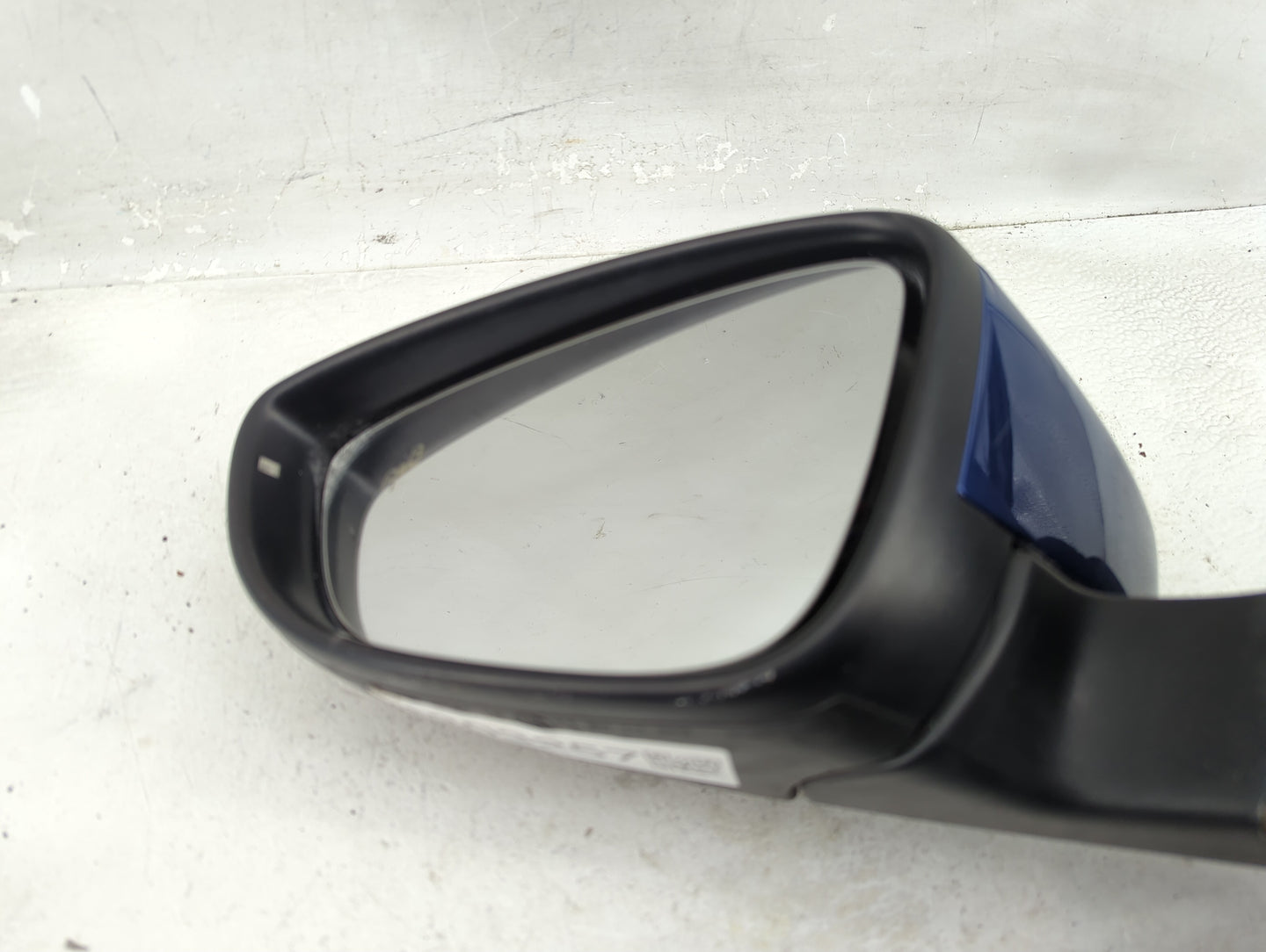 2016-2020 Volkswagen Passat Driver Side View Mirror - Left Door Mirror OEM Used - Oemusedautoparts1.com