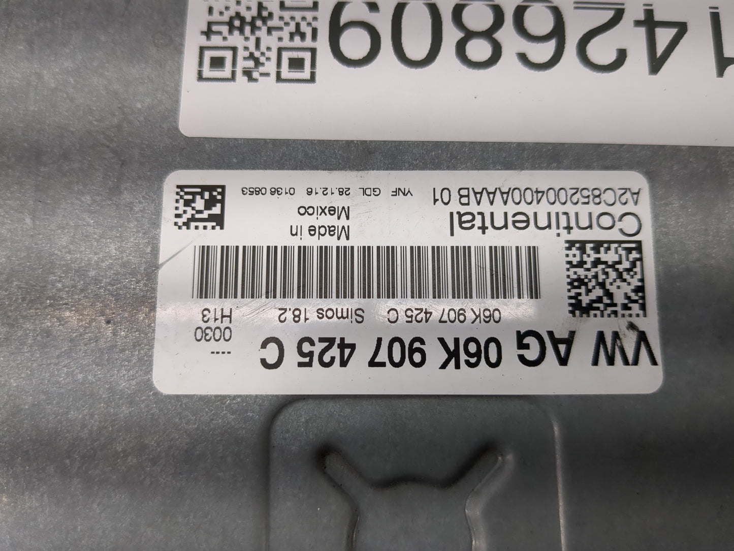 2017 Volkswagen Passat PCM Engine Control Computer ECU ECM PCU OEM P/N:06K 907 425 C Fits OEM Used Auto Parts - Oemusedautop