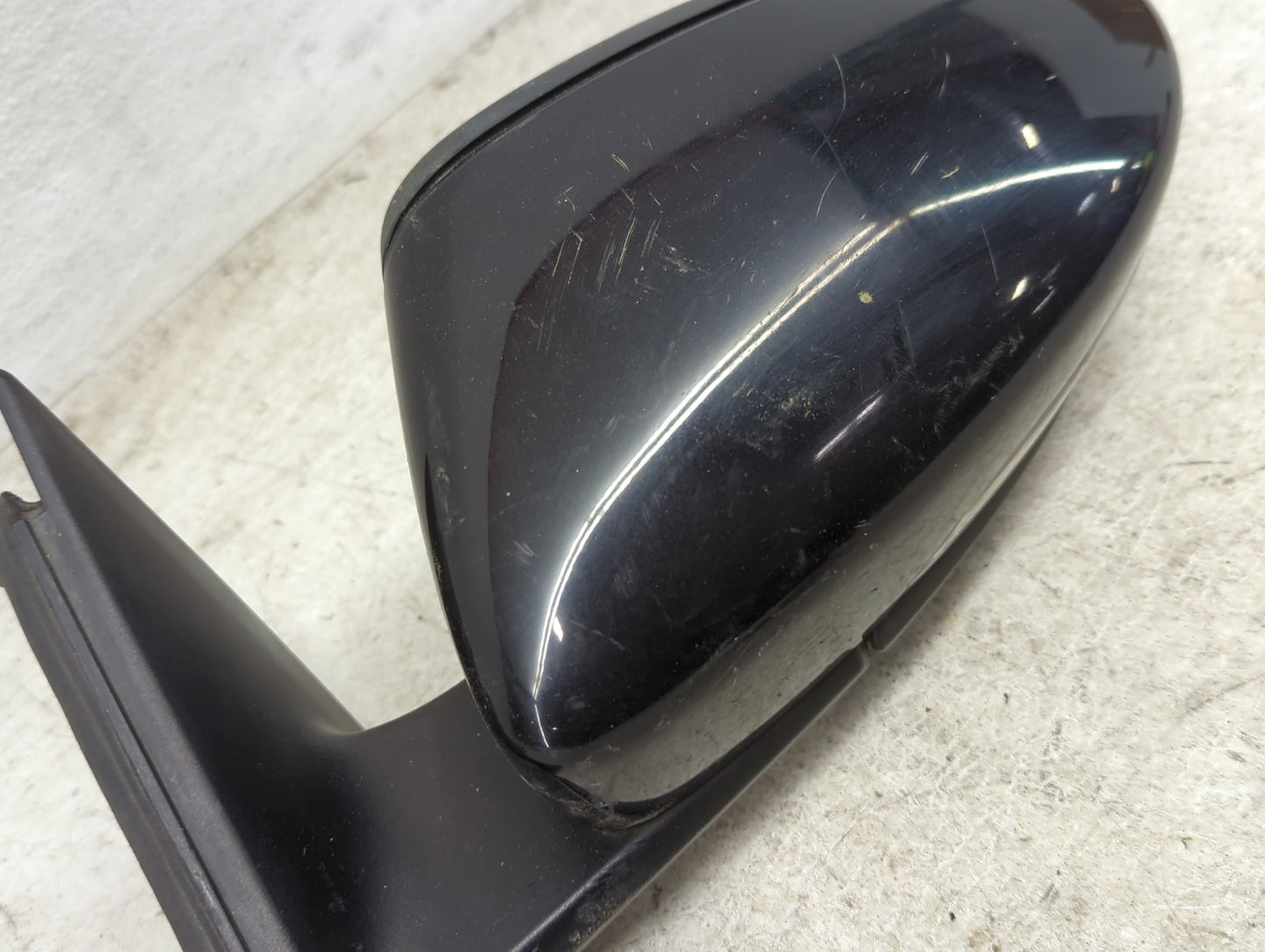 2016-2020 Volkswagen Passat Driver Side View Mirror - Left Door Mirror OEM Used - Oemusedautoparts1.com