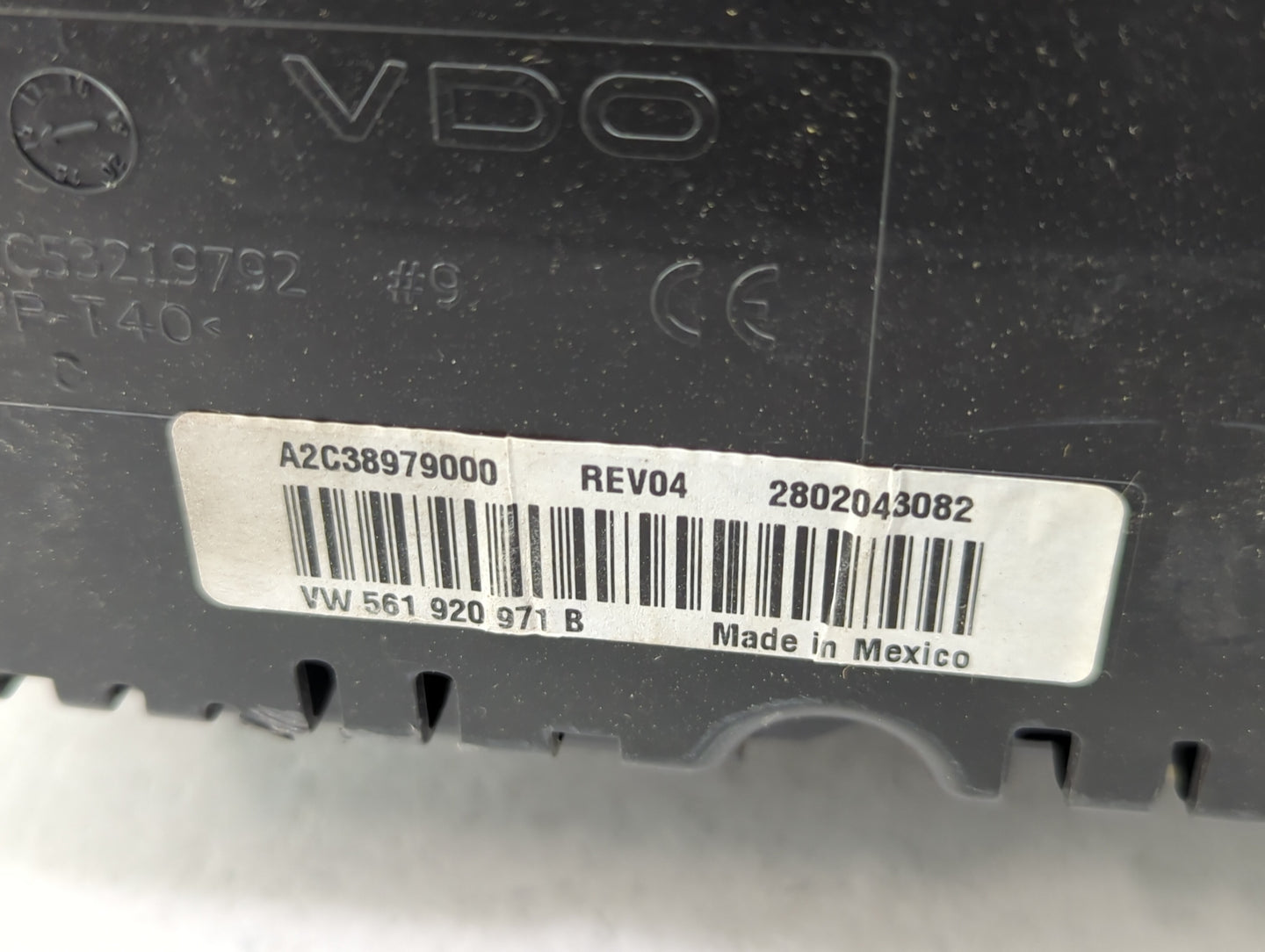 2017-2019 Volkswagen Passat Instrument Cluster Speedometer Gauges P/N:561 920 971 B A2C38979000 Fits Fits 2017 2018 2019 OEM
