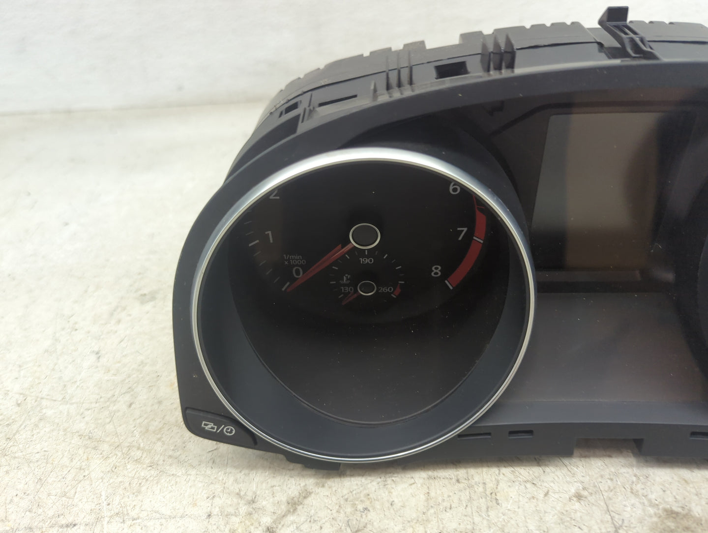 2015-2019 Volkswagen Passat Instrument Cluster Speedometer Gauges P/N:A2C53521792 5C6920971B Miles: Fits OEM Used Auto Parts