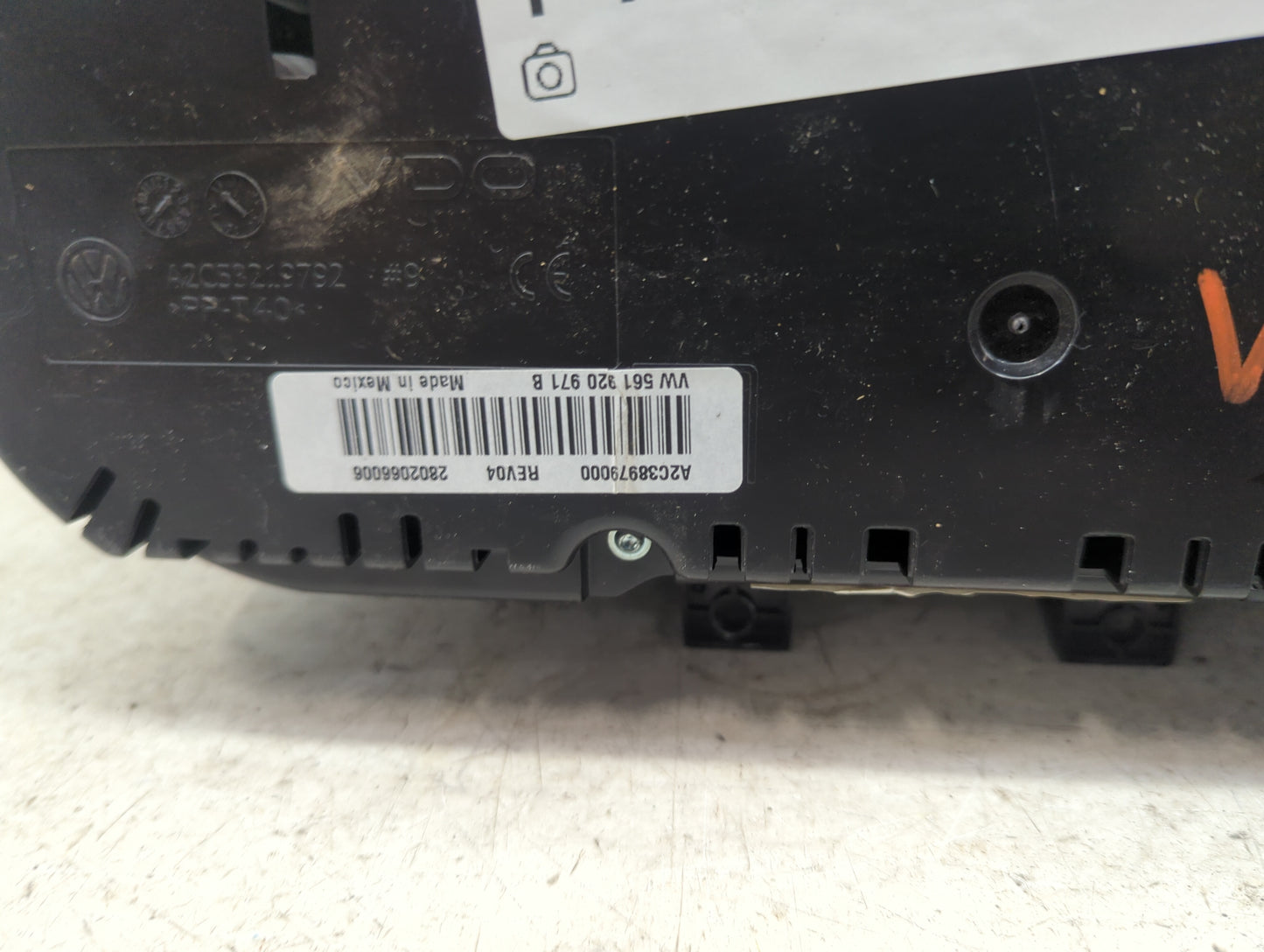 2015-2019 Volkswagen Passat Instrument Cluster Speedometer Gauges P/N:A2C53521792 5C6920971B Miles: Fits OEM Used Auto Parts