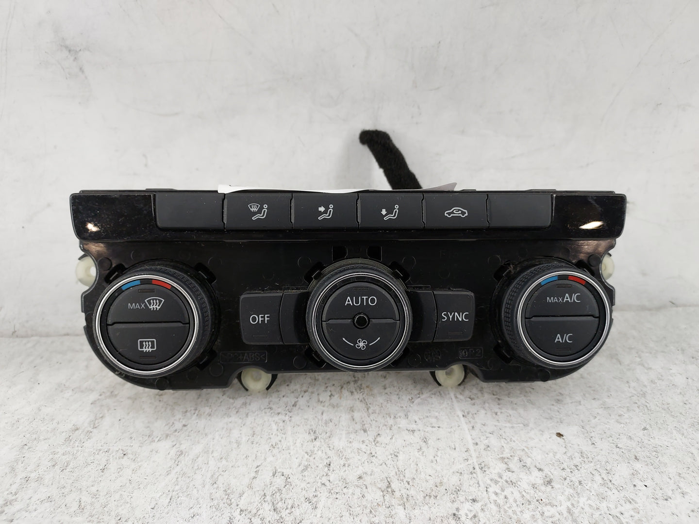 2016-2018 Volkswagen Passat Climate Control Module Temperature AC/Heater Replacement P/N:561907044AN 5HB01234405 Fits OEM Us