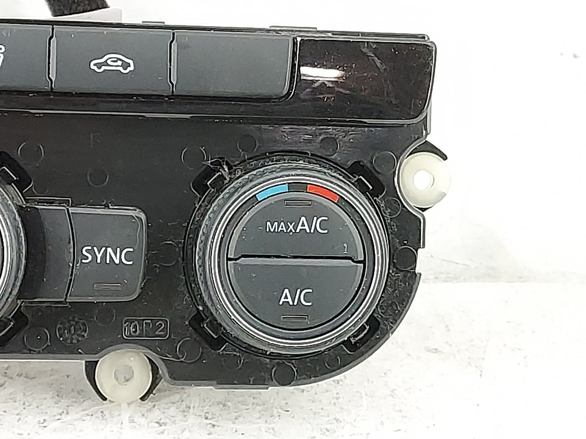 2016-2018 Volkswagen Passat Climate Control Module Temperature AC/Heater Replacement P/N:561907044AN 5HB01234405 Fits OEM Us