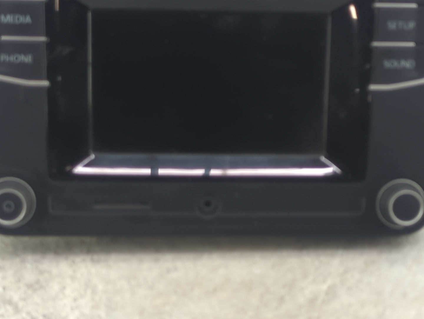2017 Volkswagen Passat Radio AM FM Cd Player Receiver Replacement P/N:561035150A L56VW2 Fits OEM Used Auto Parts - Oemusedau