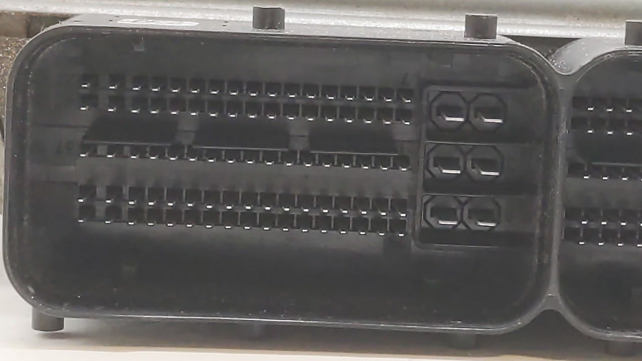 2017 Volkswagen Passat PCM Engine Control Computer ECU ECM PCU OEM P/N:06K 907 425 C Fits OEM Used Auto Parts - Oemusedautop