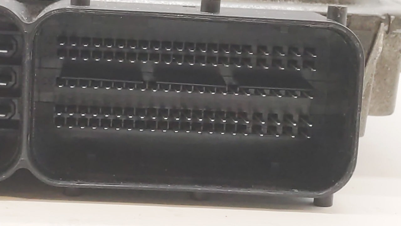 2017 Volkswagen Passat PCM Engine Control Computer ECU ECM PCU OEM P/N:06K 907 425 C Fits OEM Used Auto Parts - Oemusedautop